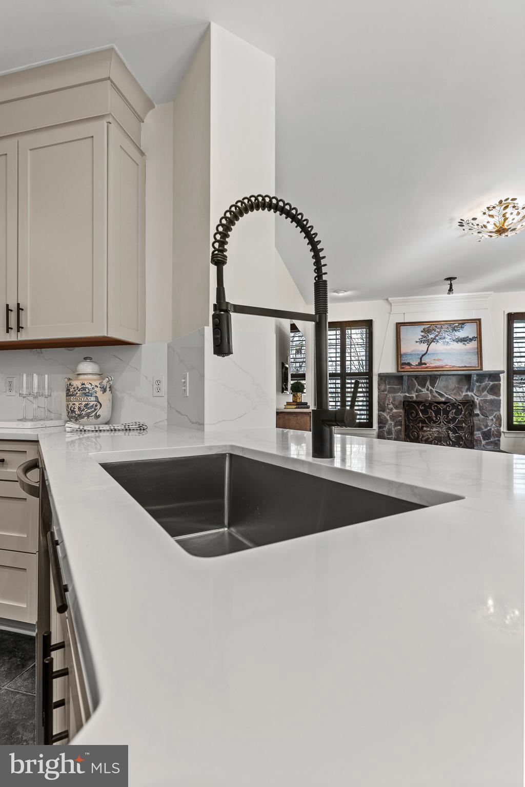 LANSDOWNE ON THE POTOMAC - Residential