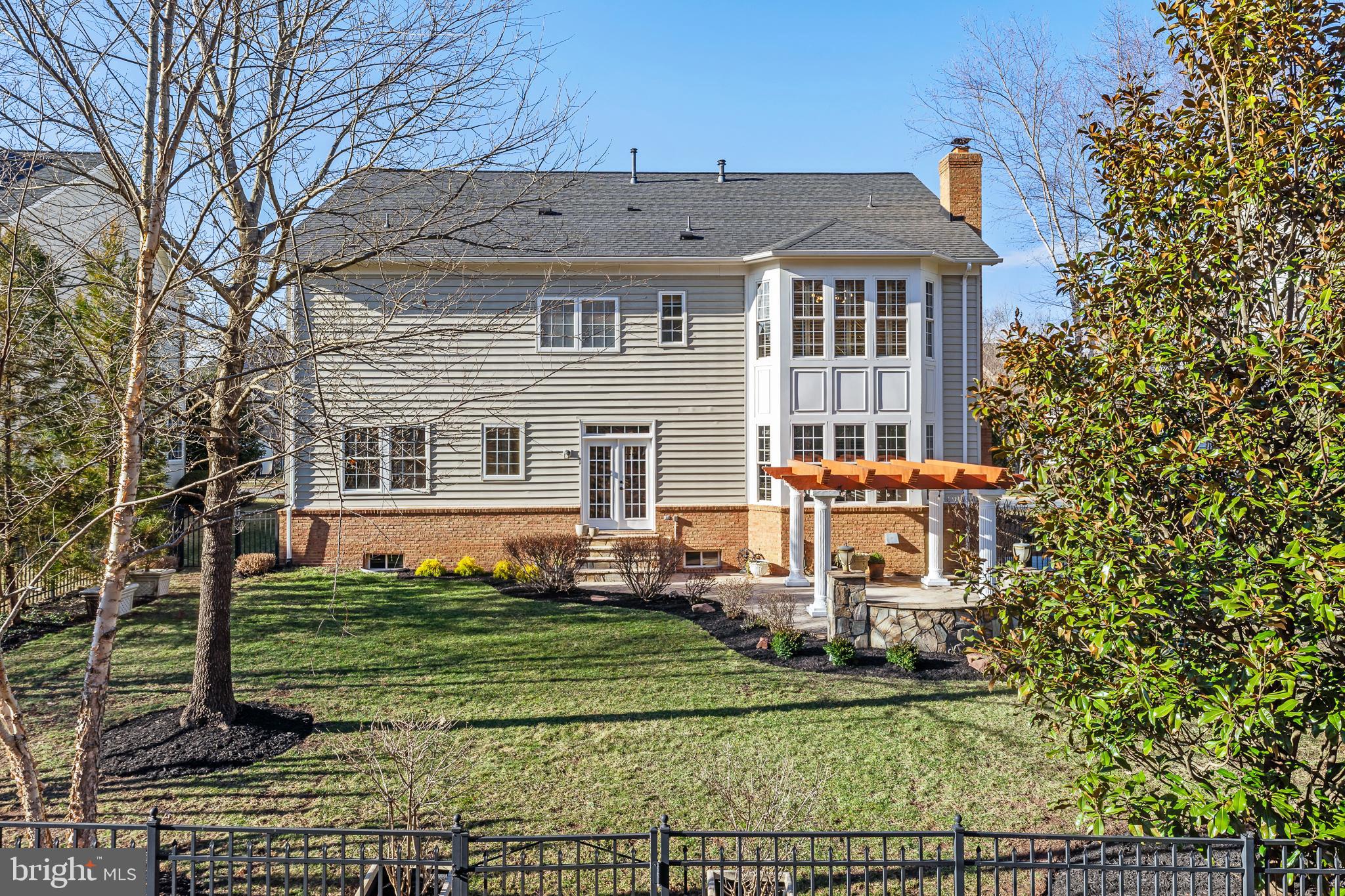 LANSDOWNE ON THE POTOMAC - Residential