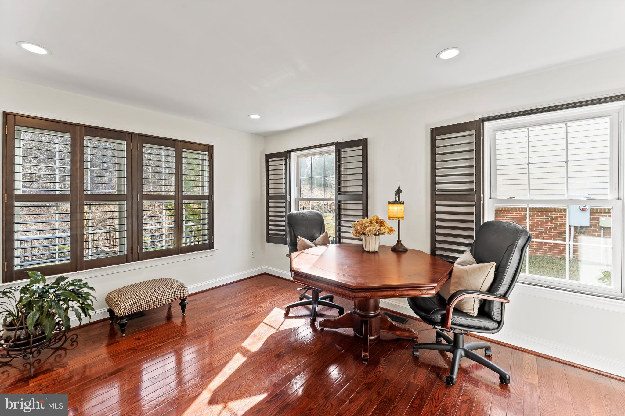 LANSDOWNE ON THE POTOMAC - Residential