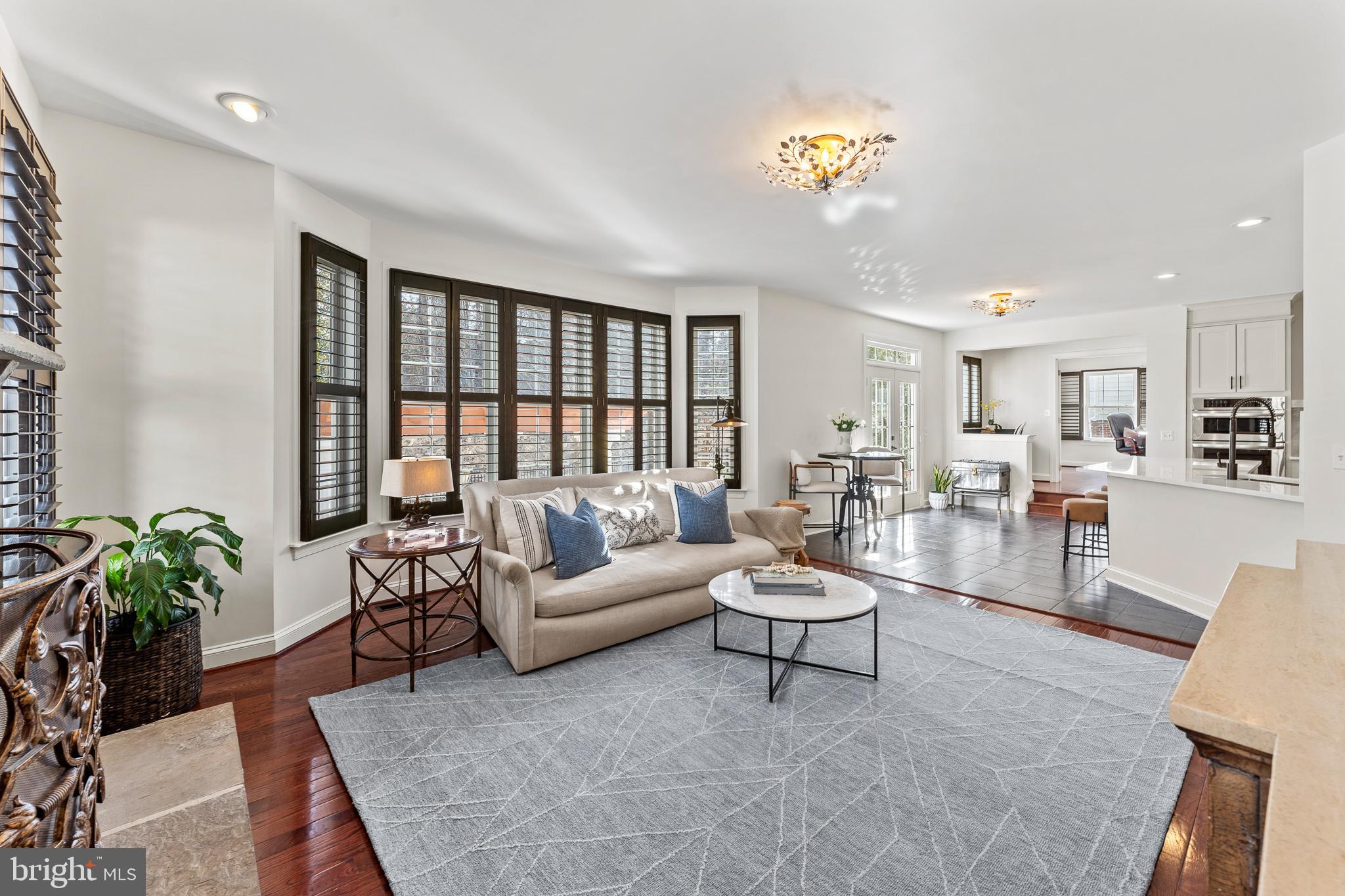 LANSDOWNE ON THE POTOMAC - Residential