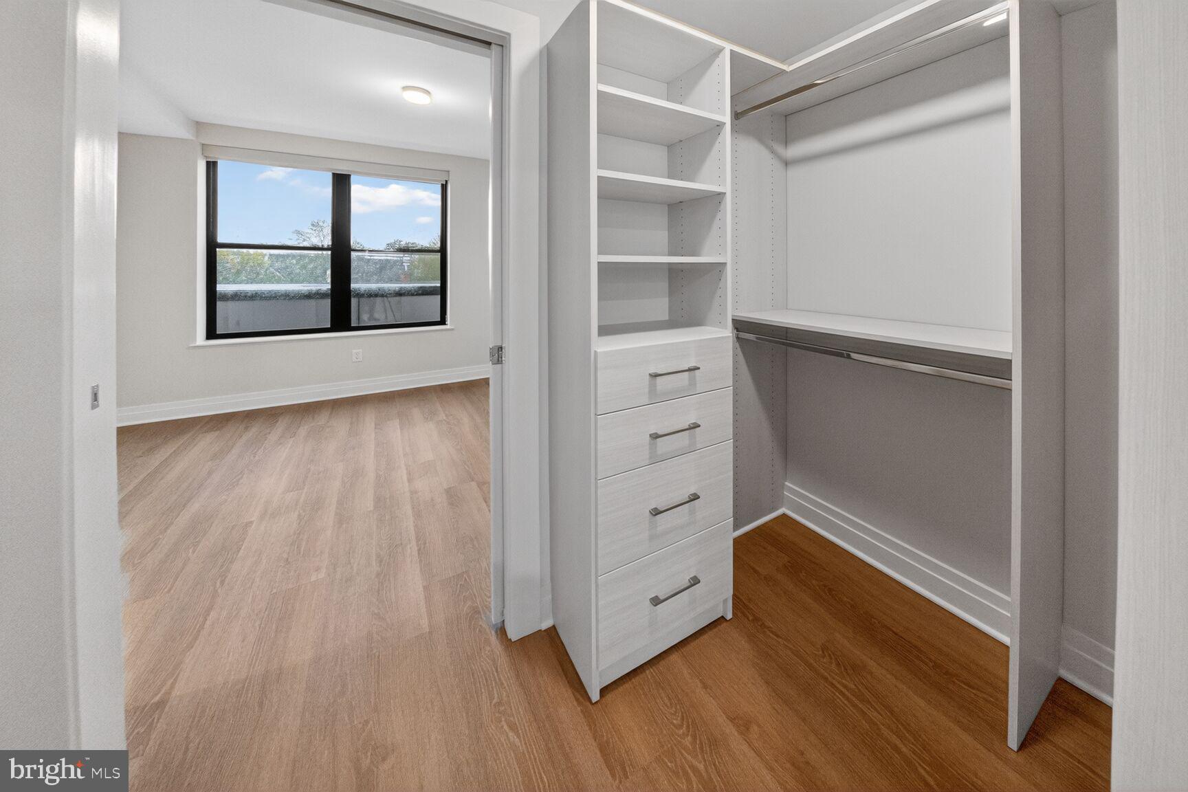 811 COLUMBUS STREET N 405