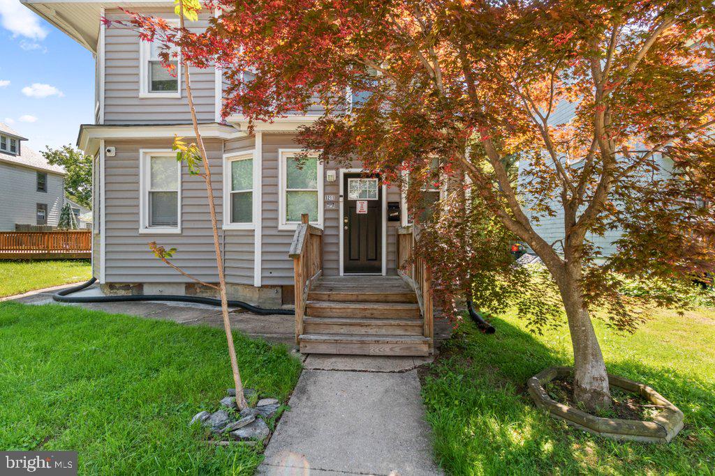 3211 BATAVIA AVENUE