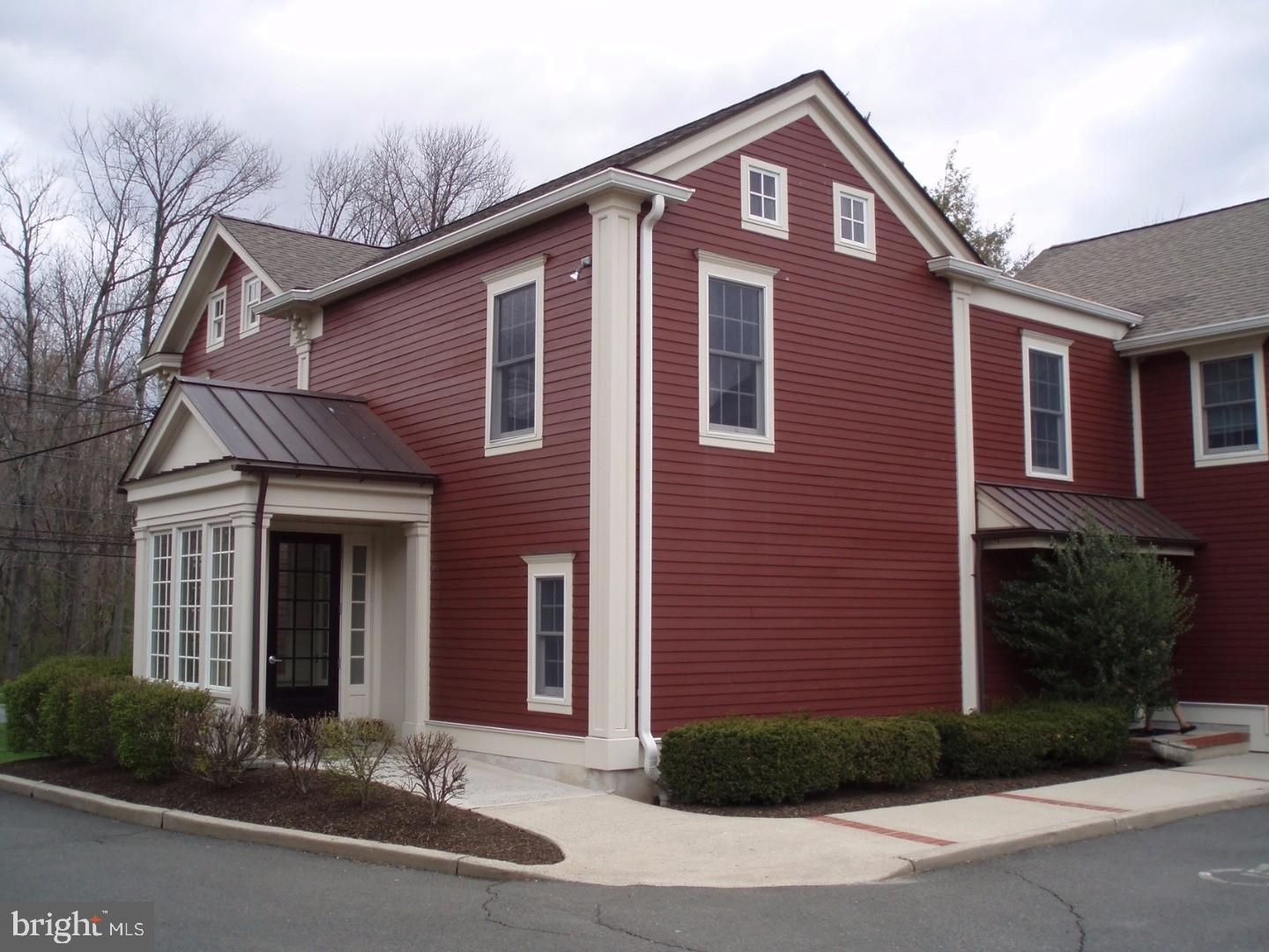 238 W DELAWARE AVENUE