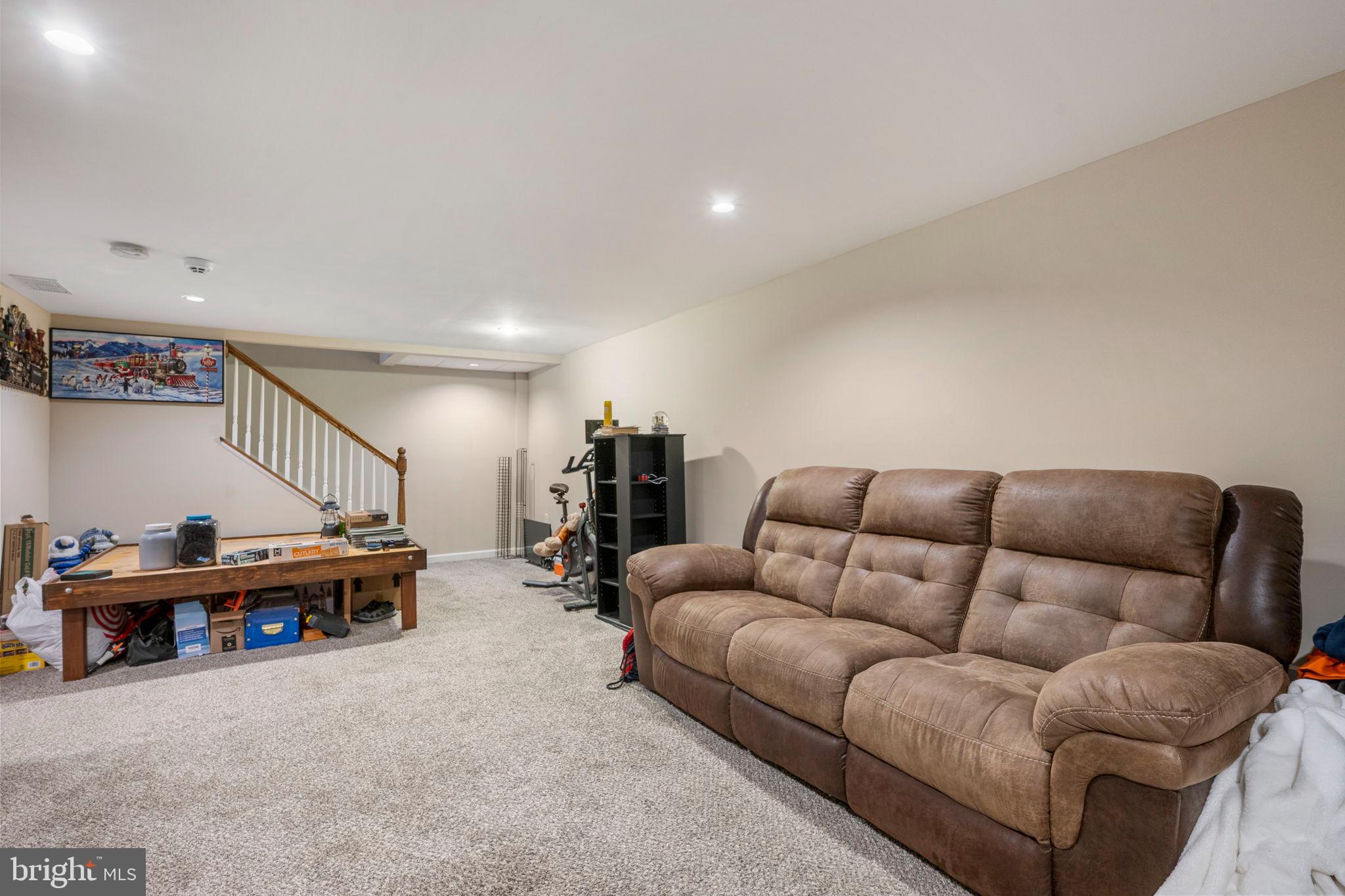 RIVERVIEW PARK - Residential