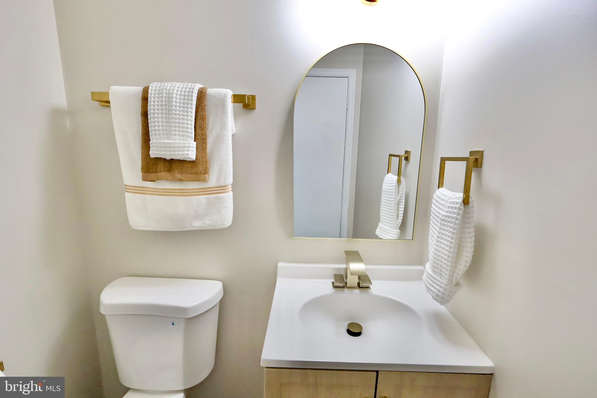 HOMECREST - Residential