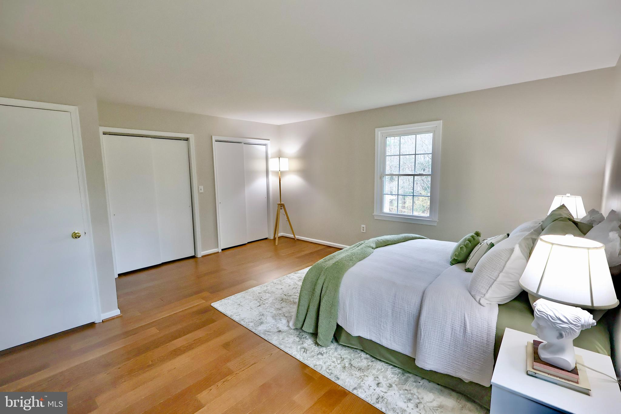 HOMECREST - Residential