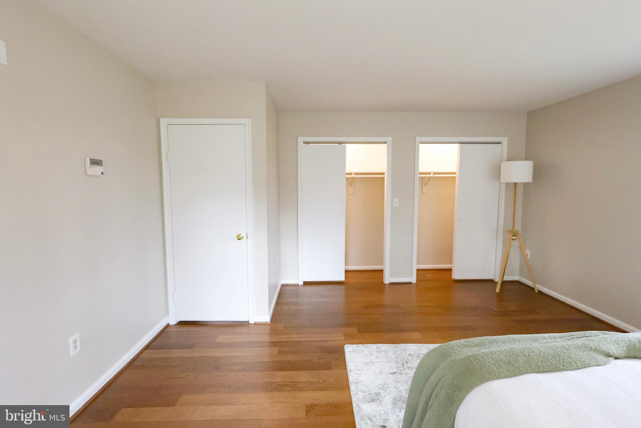 HOMECREST - Residential