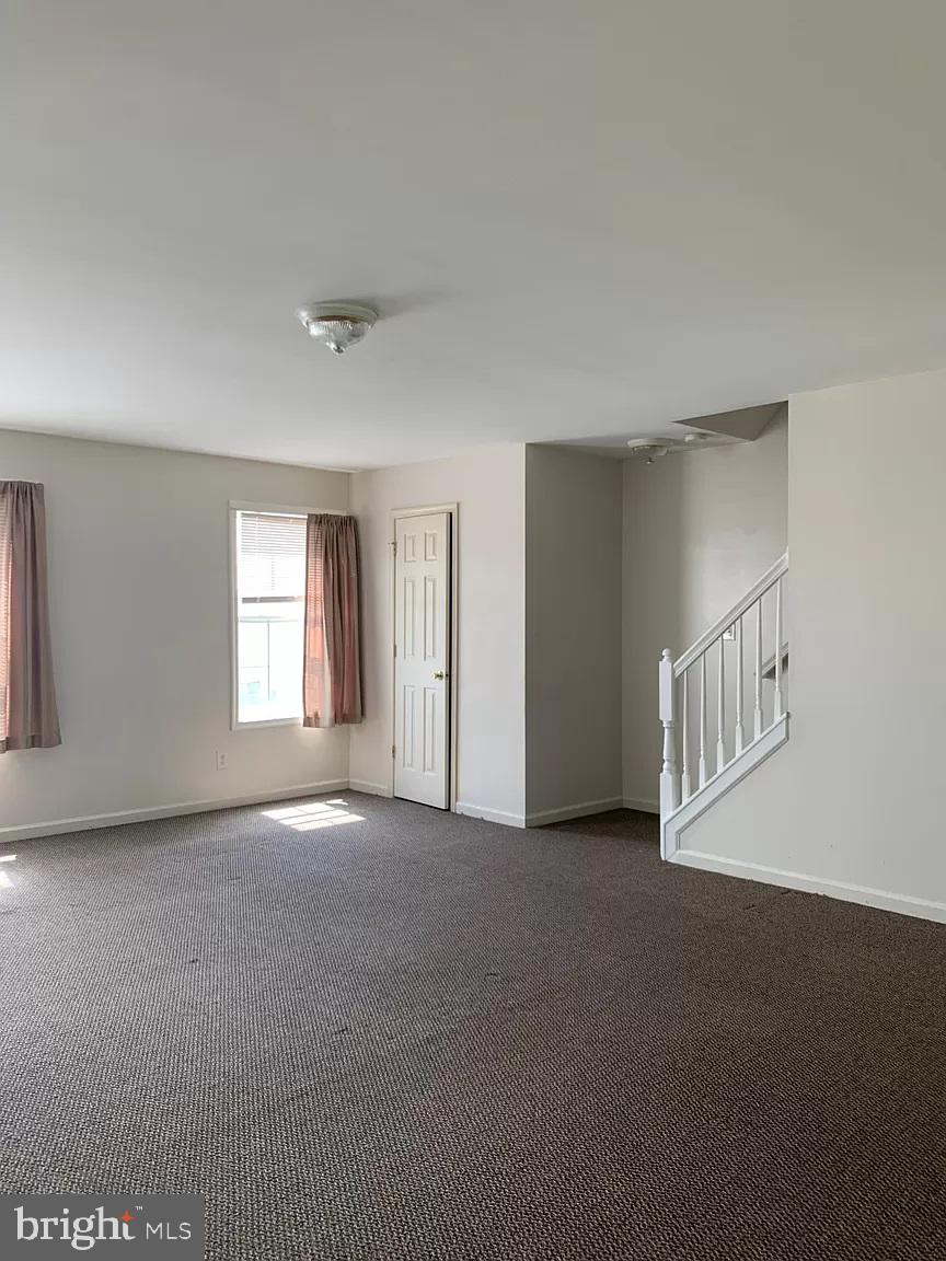 MILLS FARM - Residential Lease