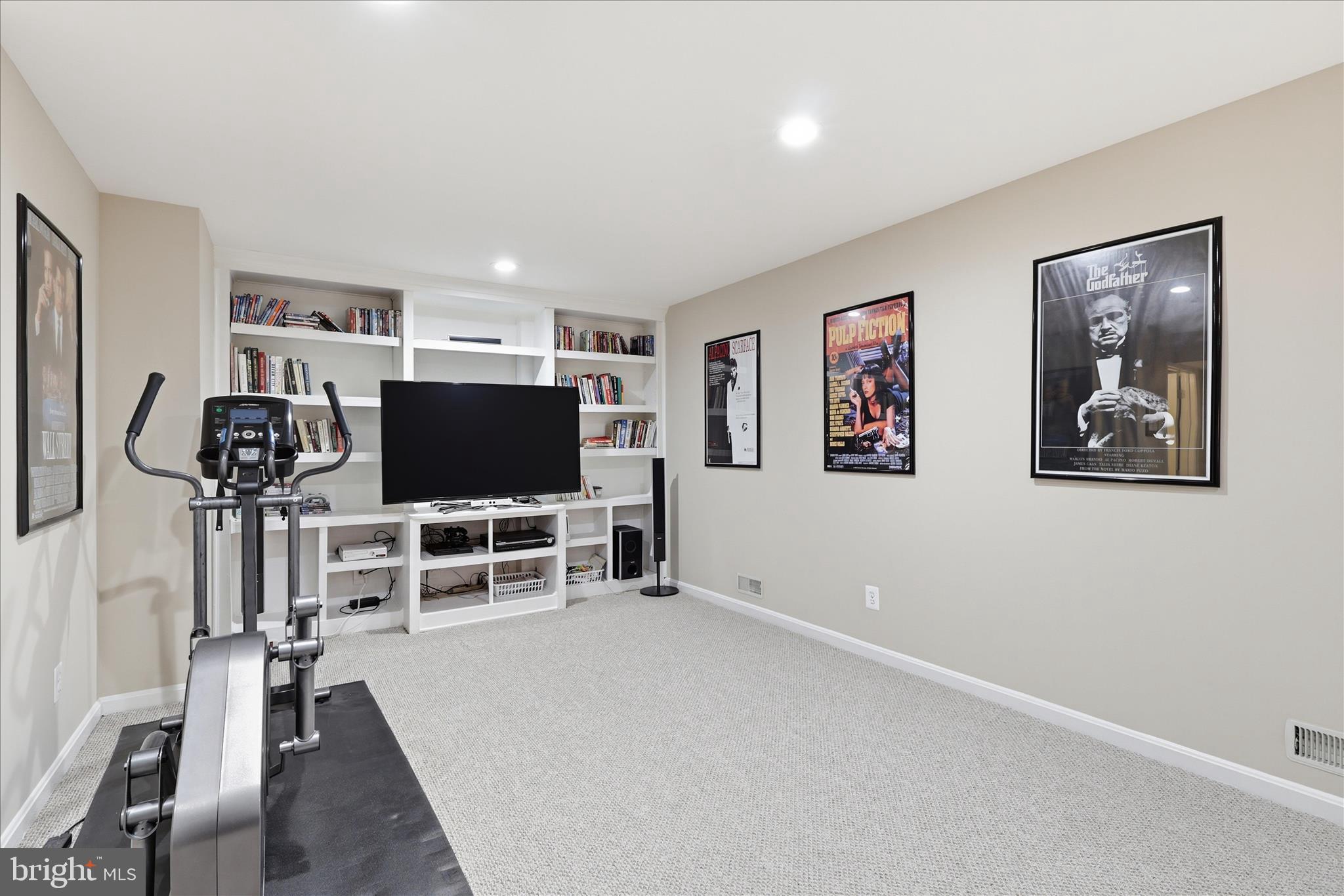 ESTATES AT ORCHARD COURT - Residential