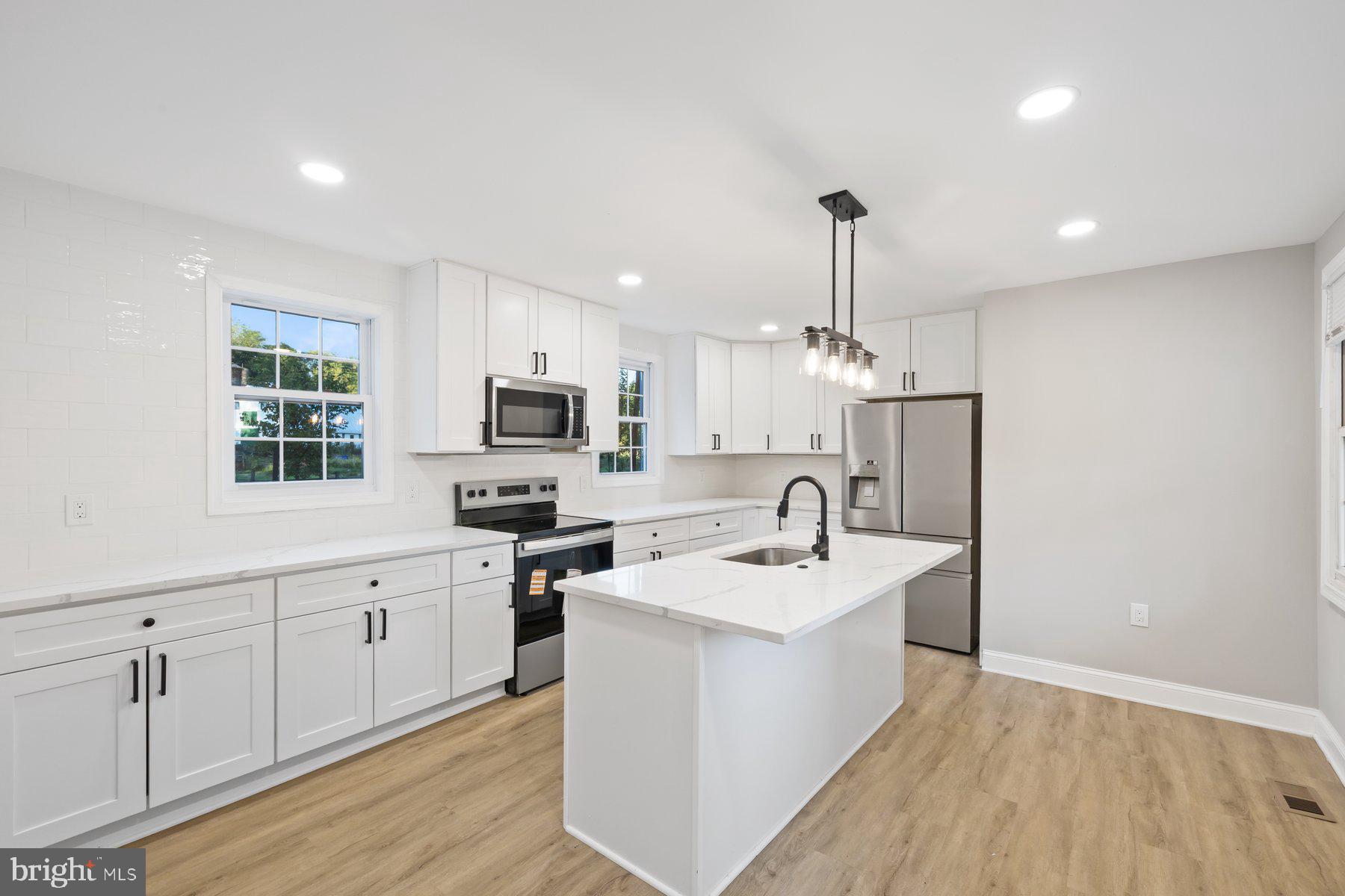 MIDDLETOWN - Residential