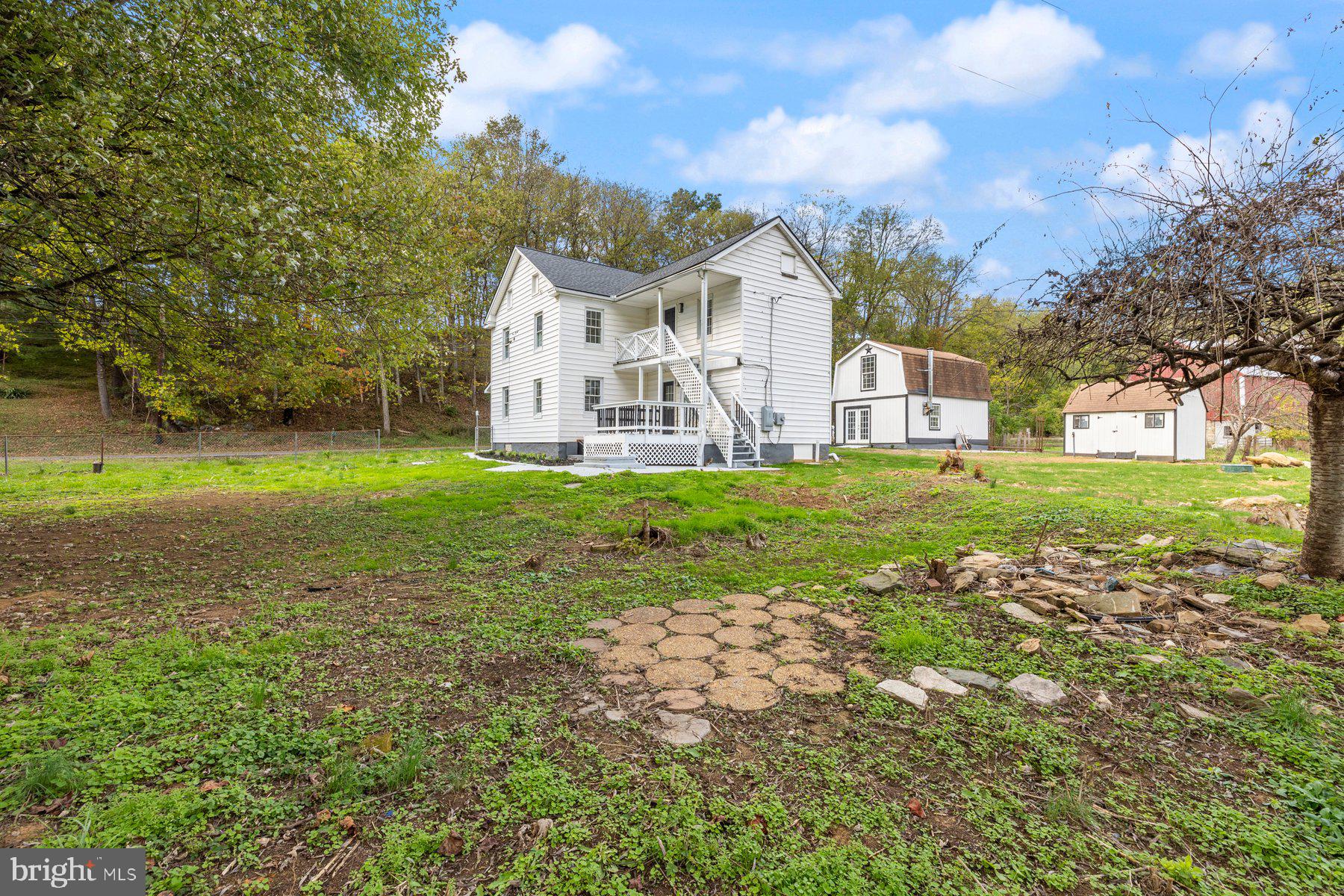 MIDDLETOWN - Residential