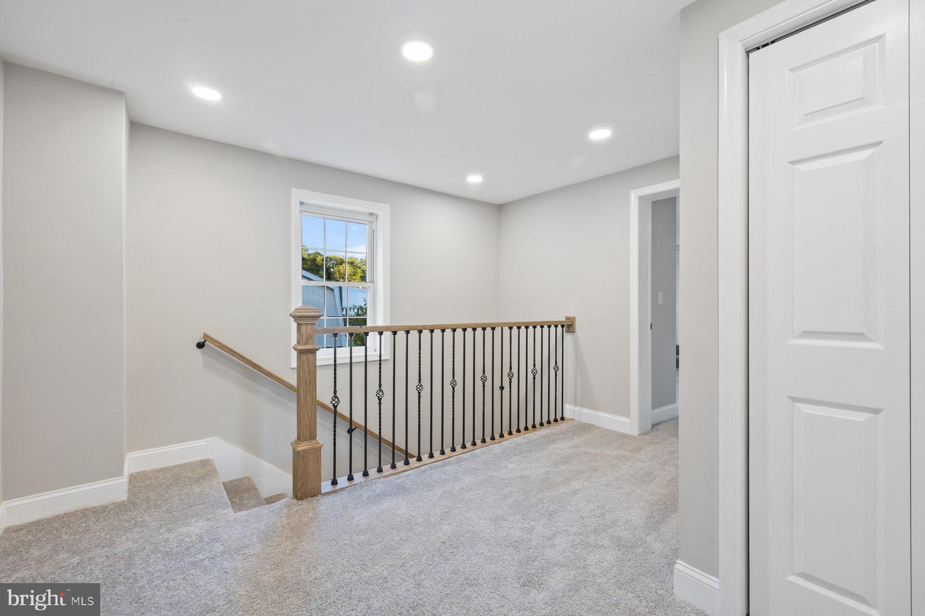 MIDDLETOWN - Residential