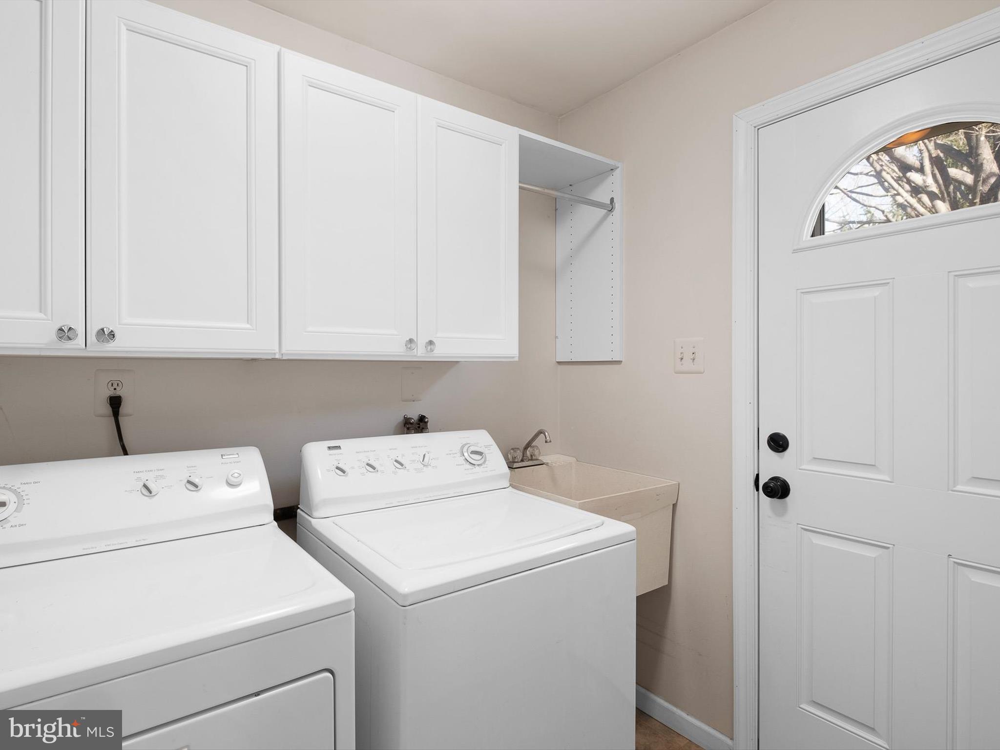 THE MOORS AT RADLEYR - Residential