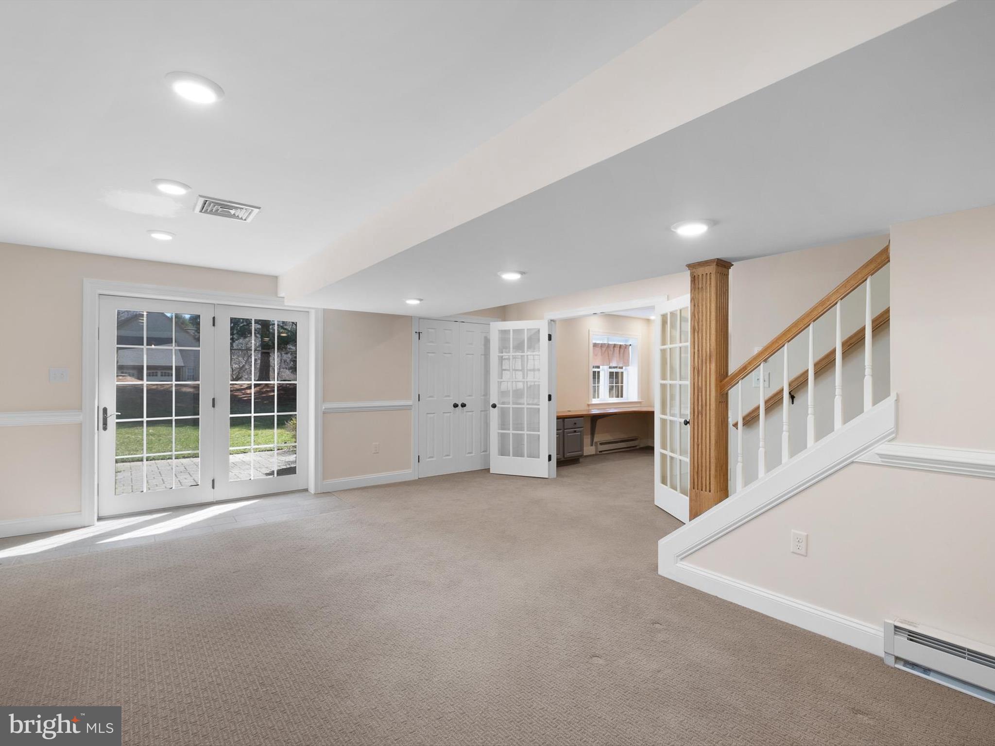 THE MOORS AT RADLEYR - Residential