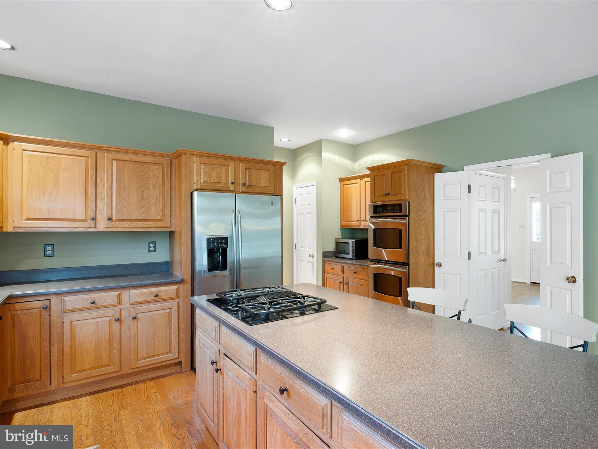 THE MOORS AT RADLEYR - Residential