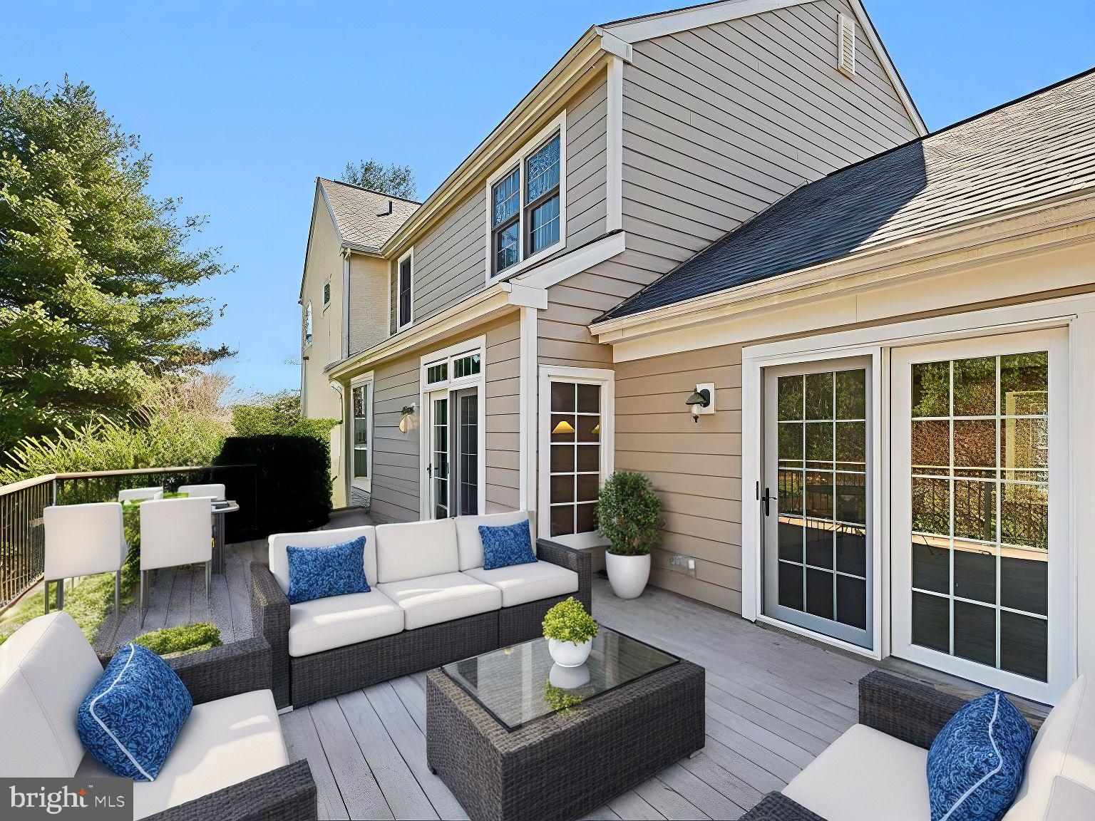 THE MOORS AT RADLEYR - Residential