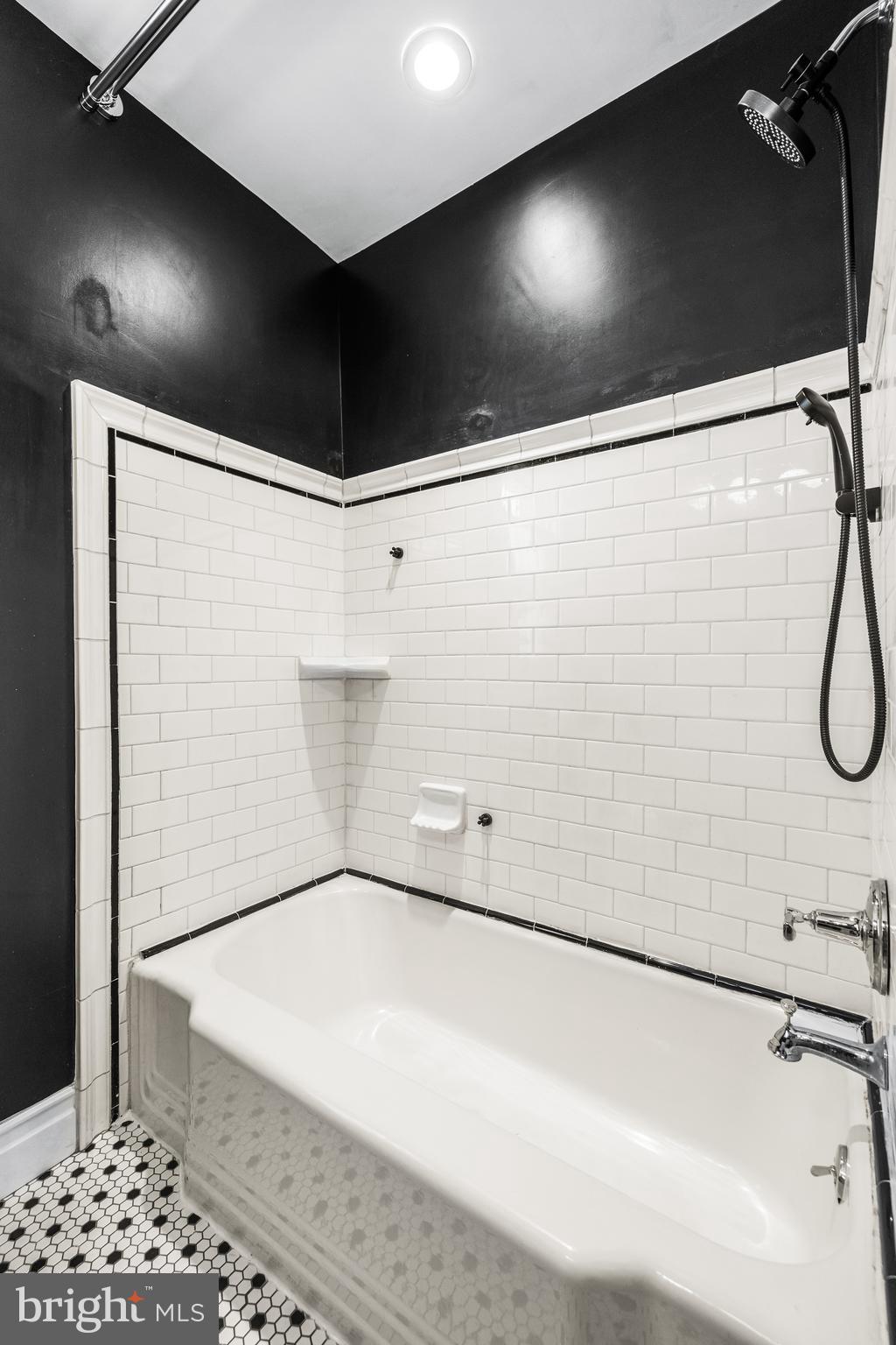 RODGERS FORGE - Residential Lease