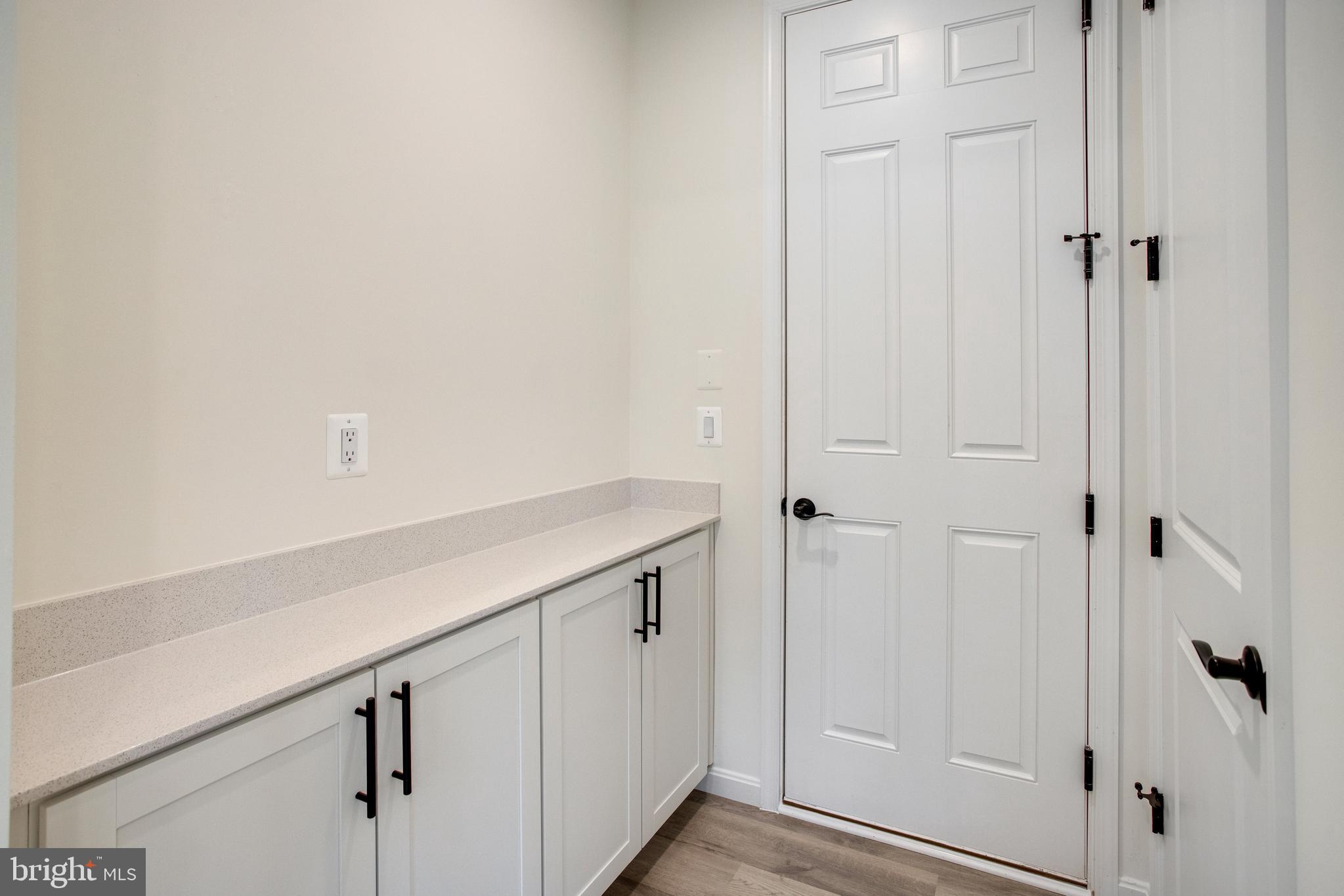 WILDERNESS SHORES - Residential