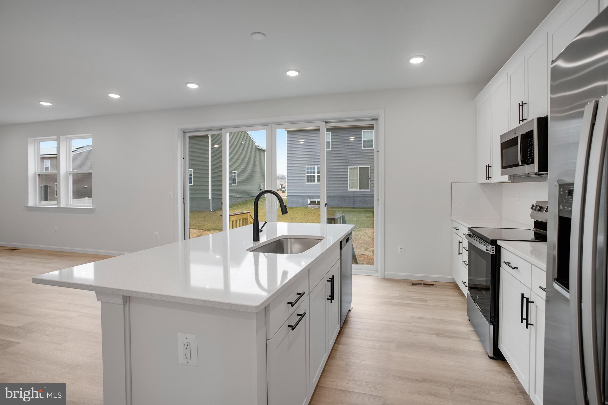 WILDERNESS SHORES - Residential