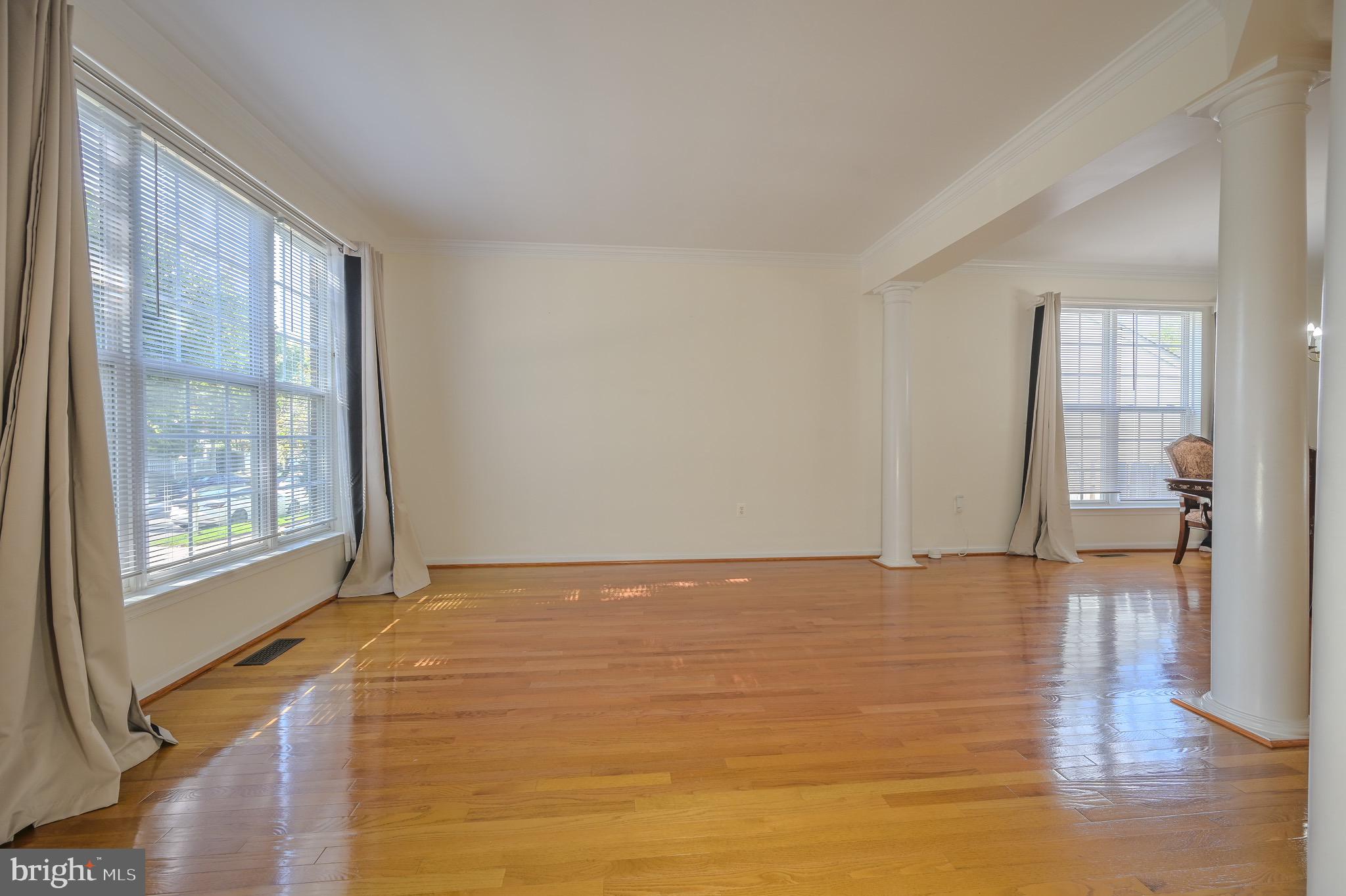 BROAD RUN OAKS - Residential Lease