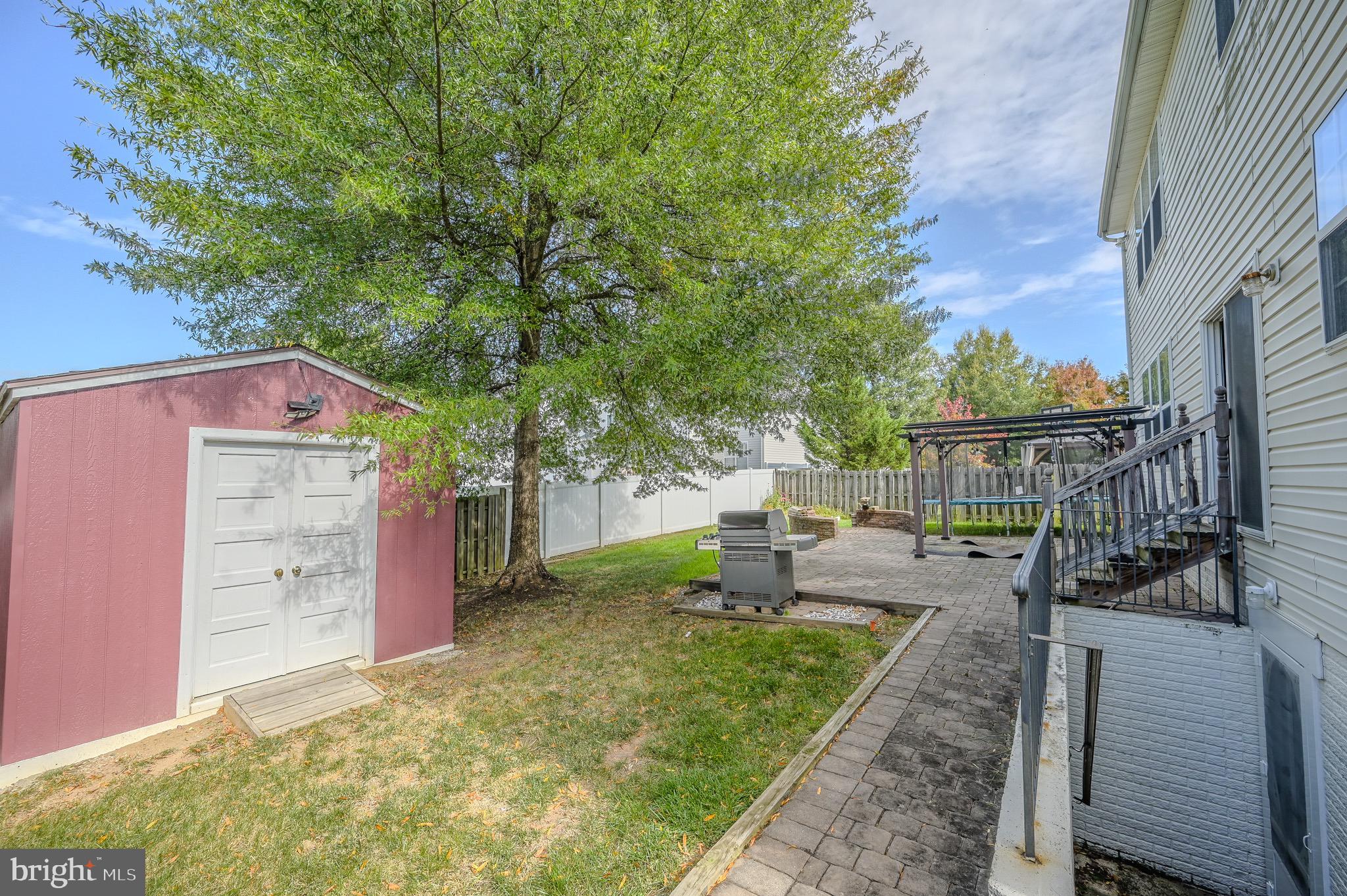 BROAD RUN OAKS - Residential Lease