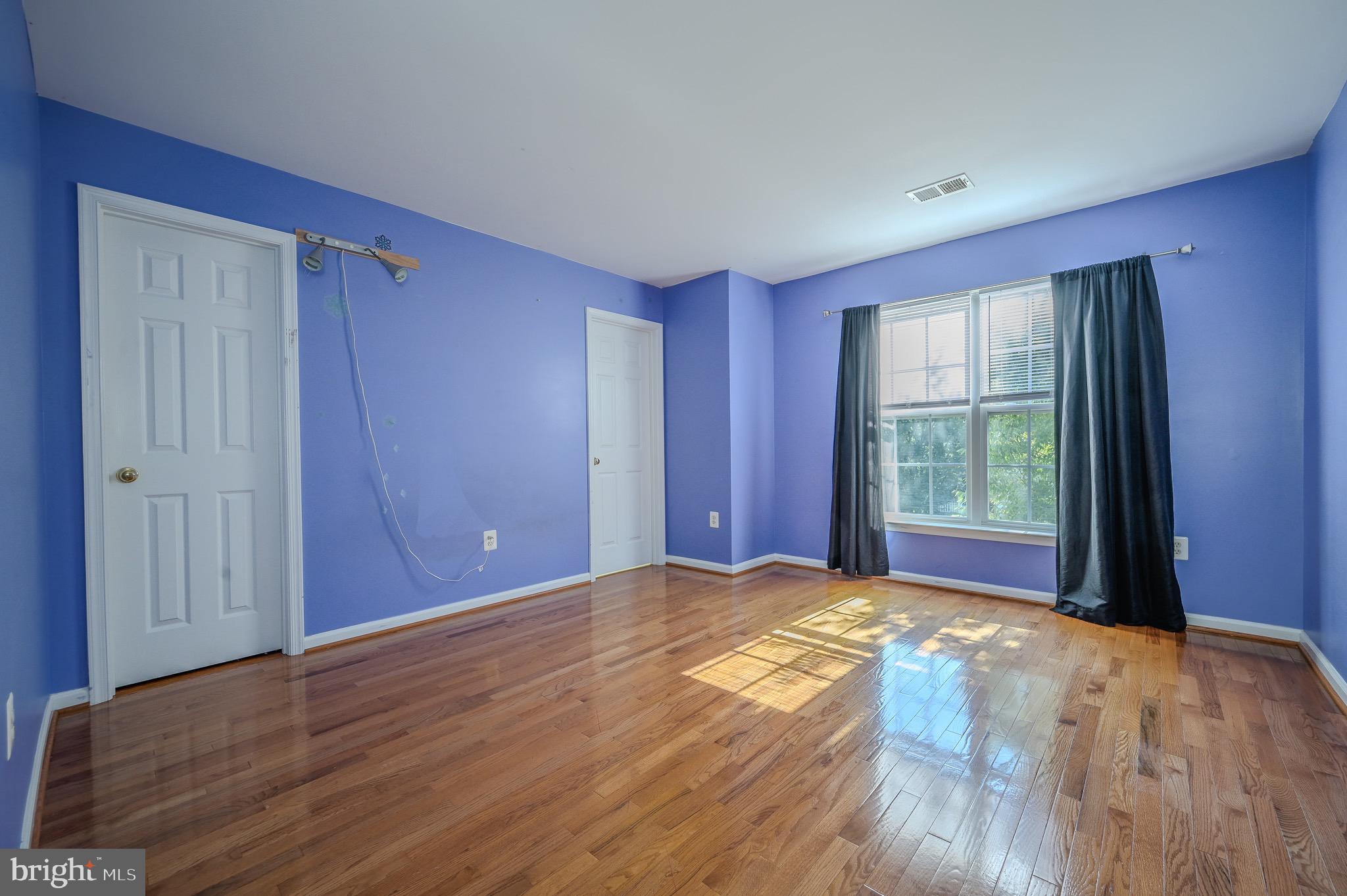 BROAD RUN OAKS - Residential Lease