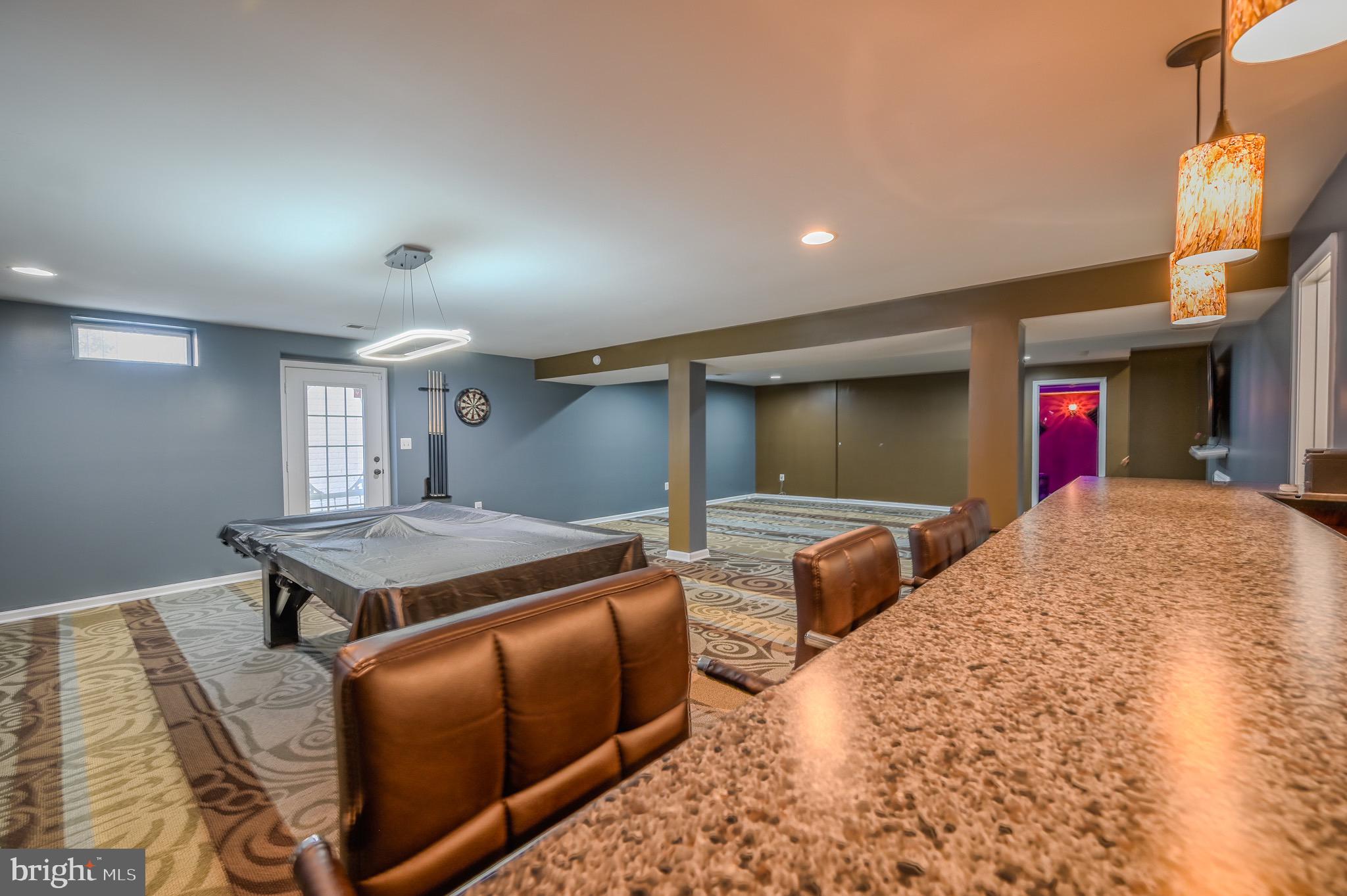 BROAD RUN OAKS - Residential Lease