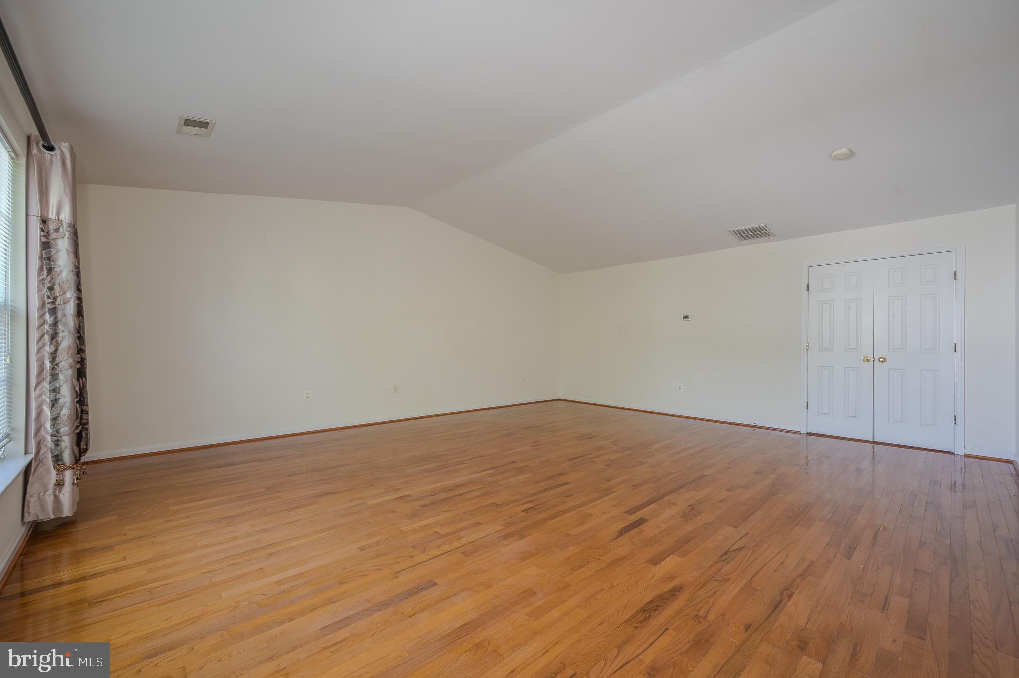 BROAD RUN OAKS - Residential Lease