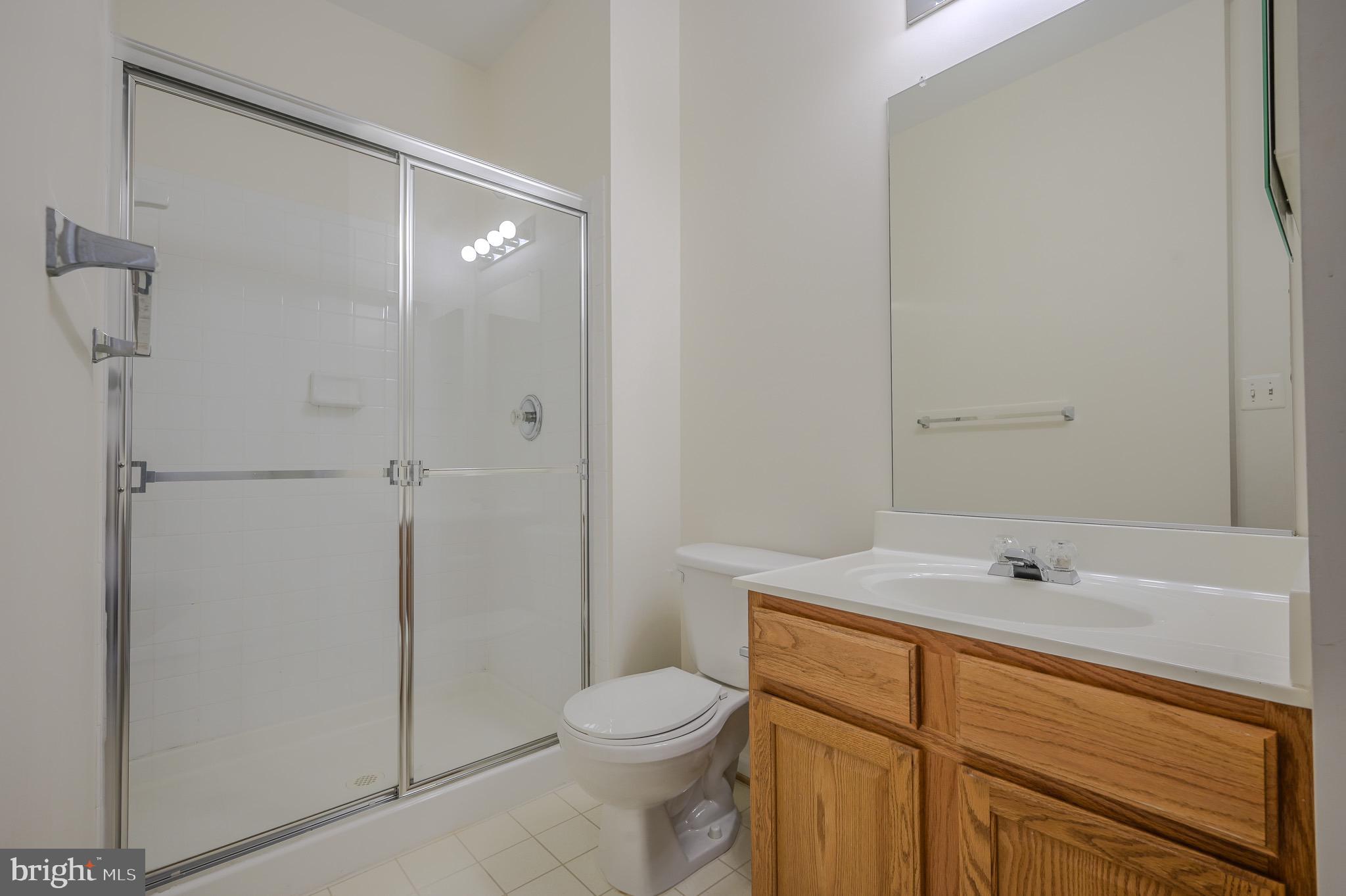 BROAD RUN OAKS - Residential Lease