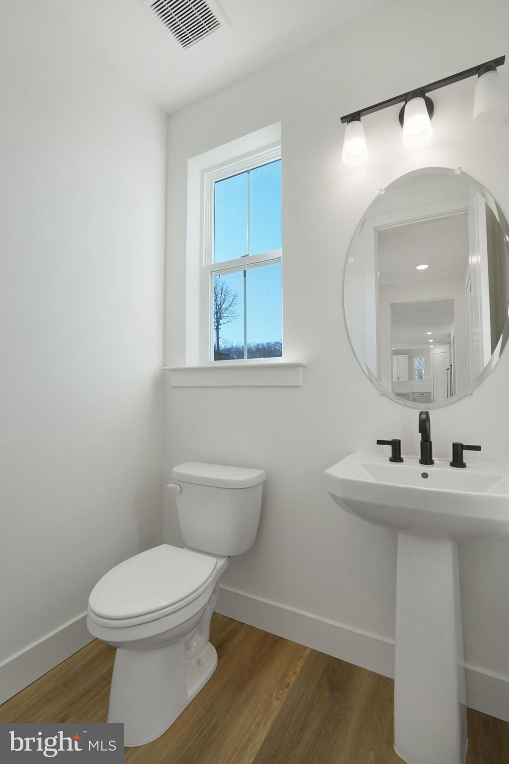 ST JAMES - Residential