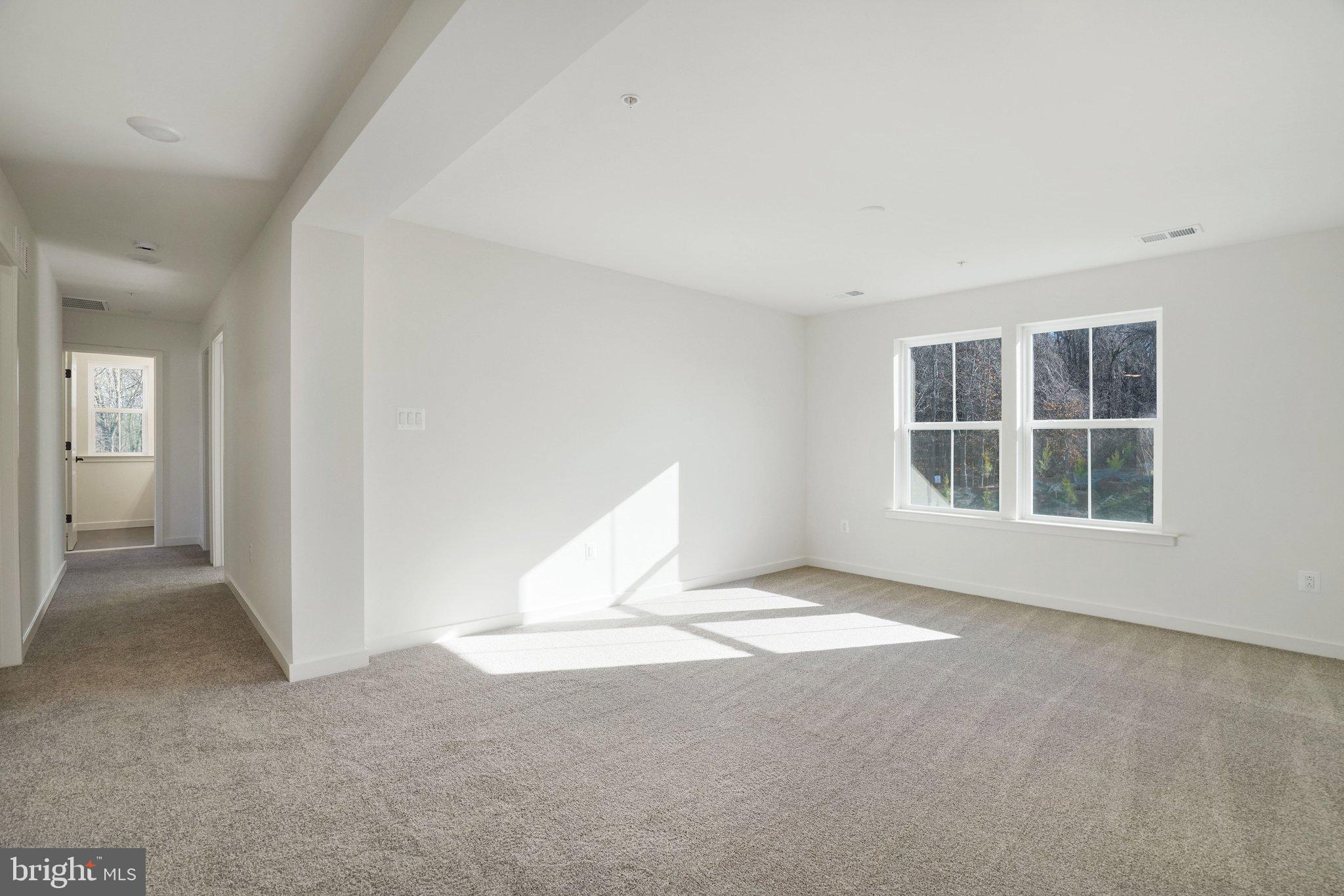 ST JAMES - Residential