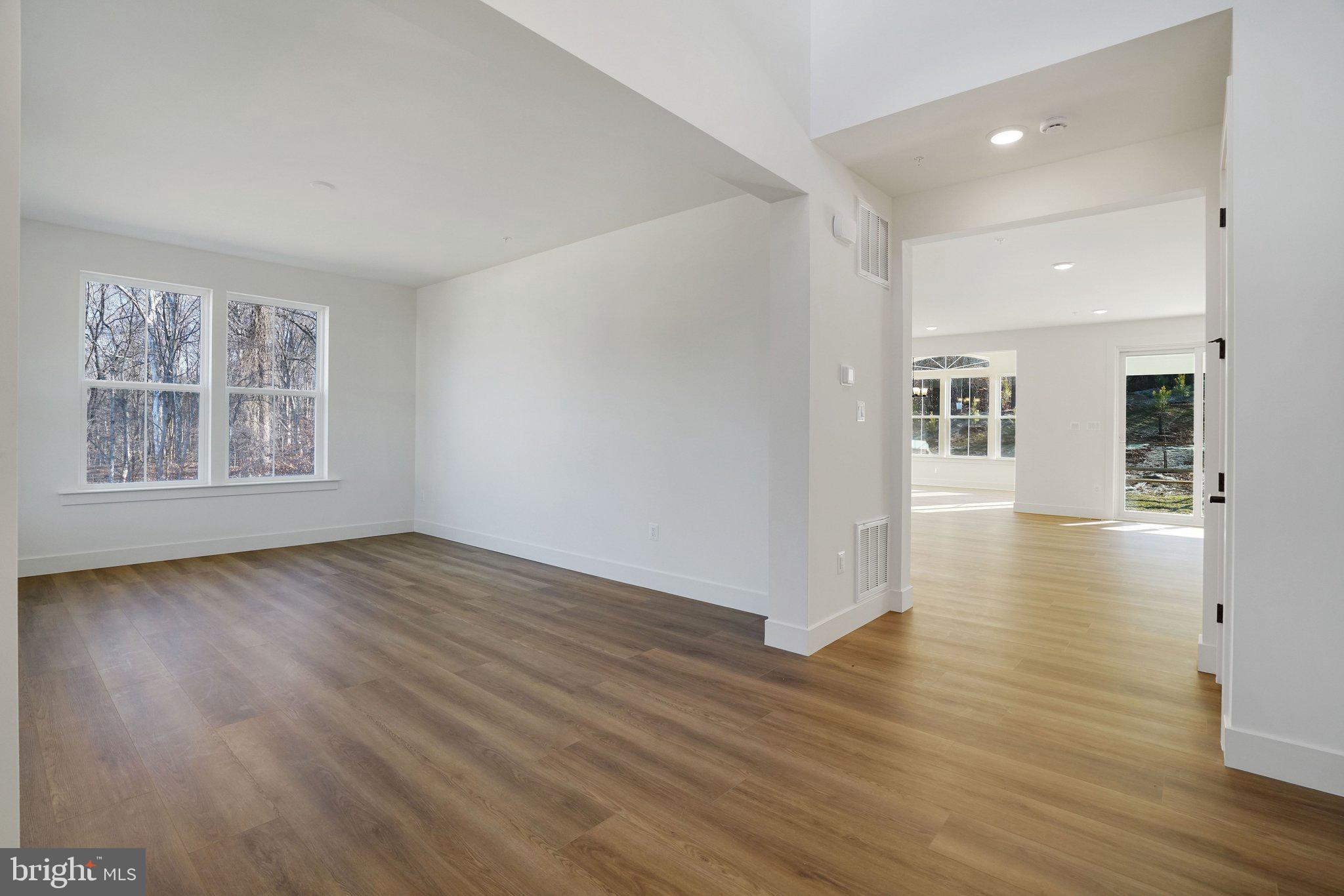 ST JAMES - Residential