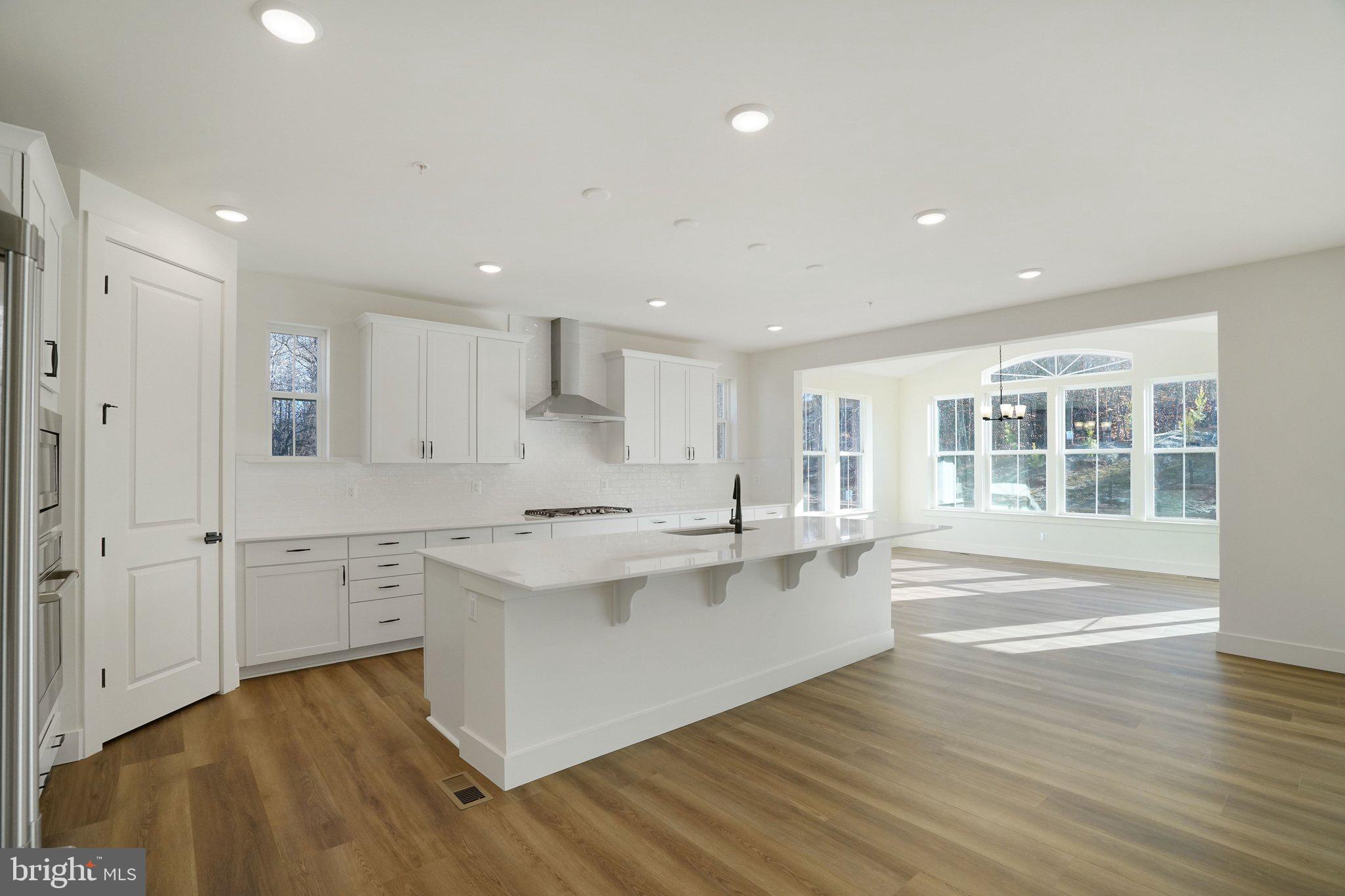 ST JAMES - Residential