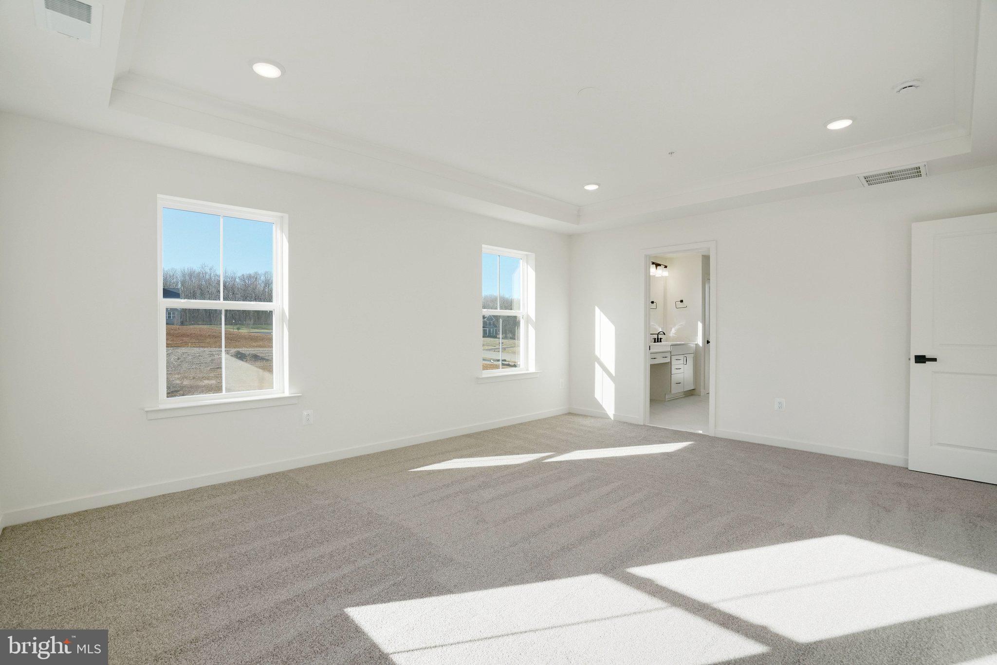 ST JAMES - Residential