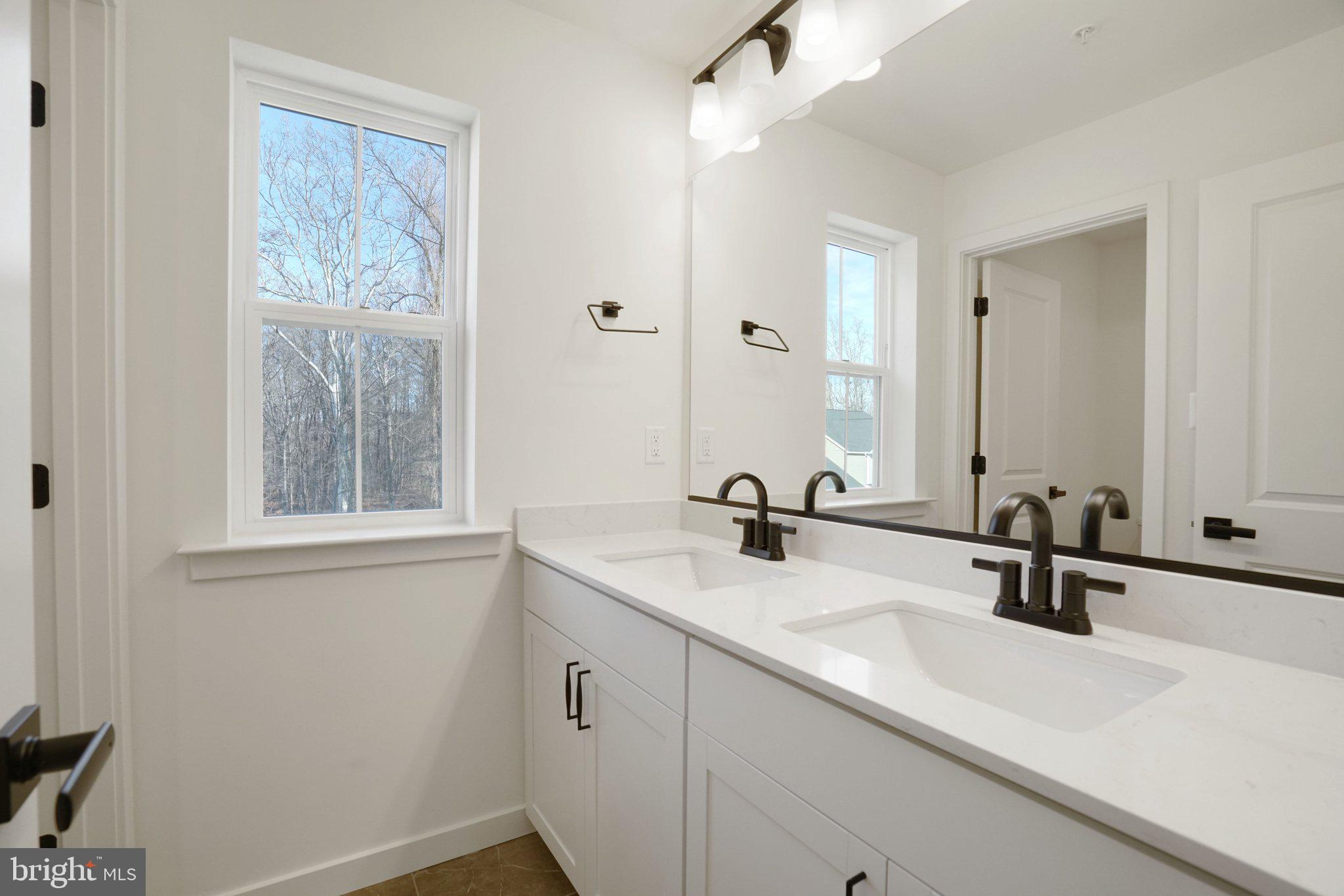 ST JAMES - Residential