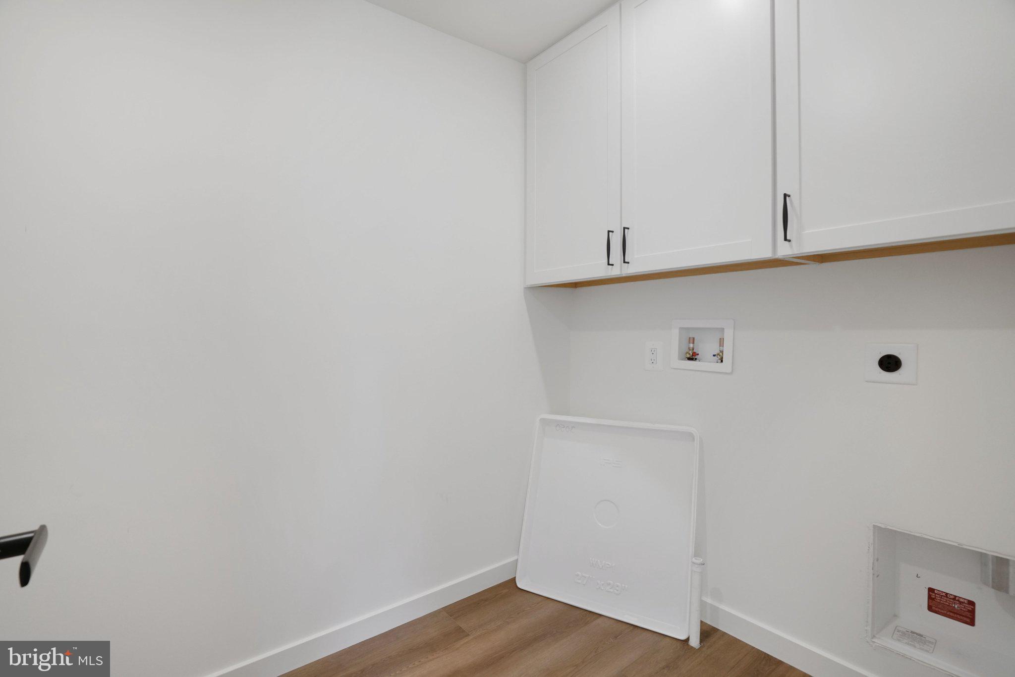 ST JAMES - Residential