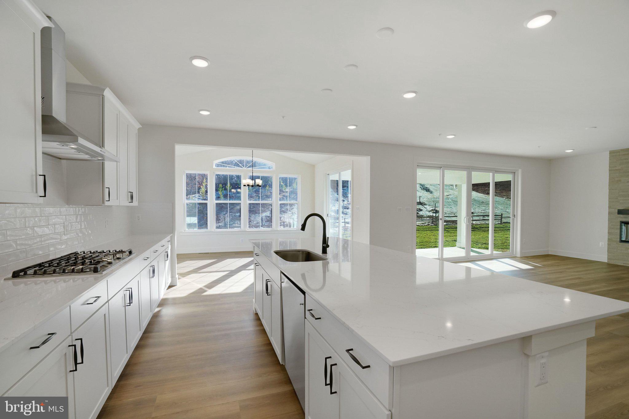 ST JAMES - Residential