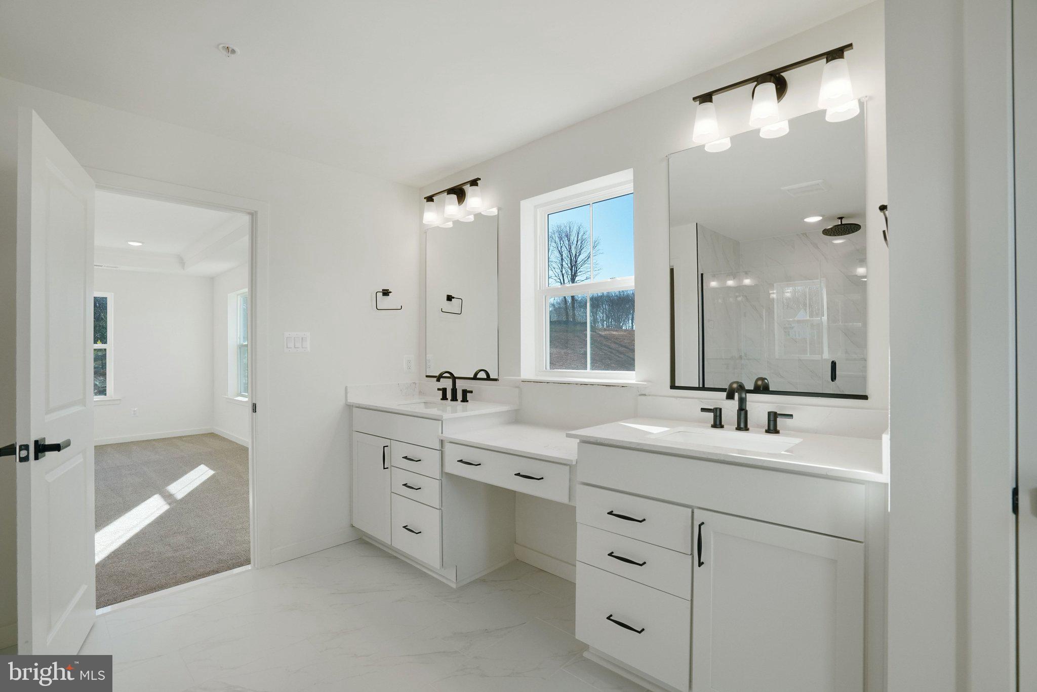 ST JAMES - Residential