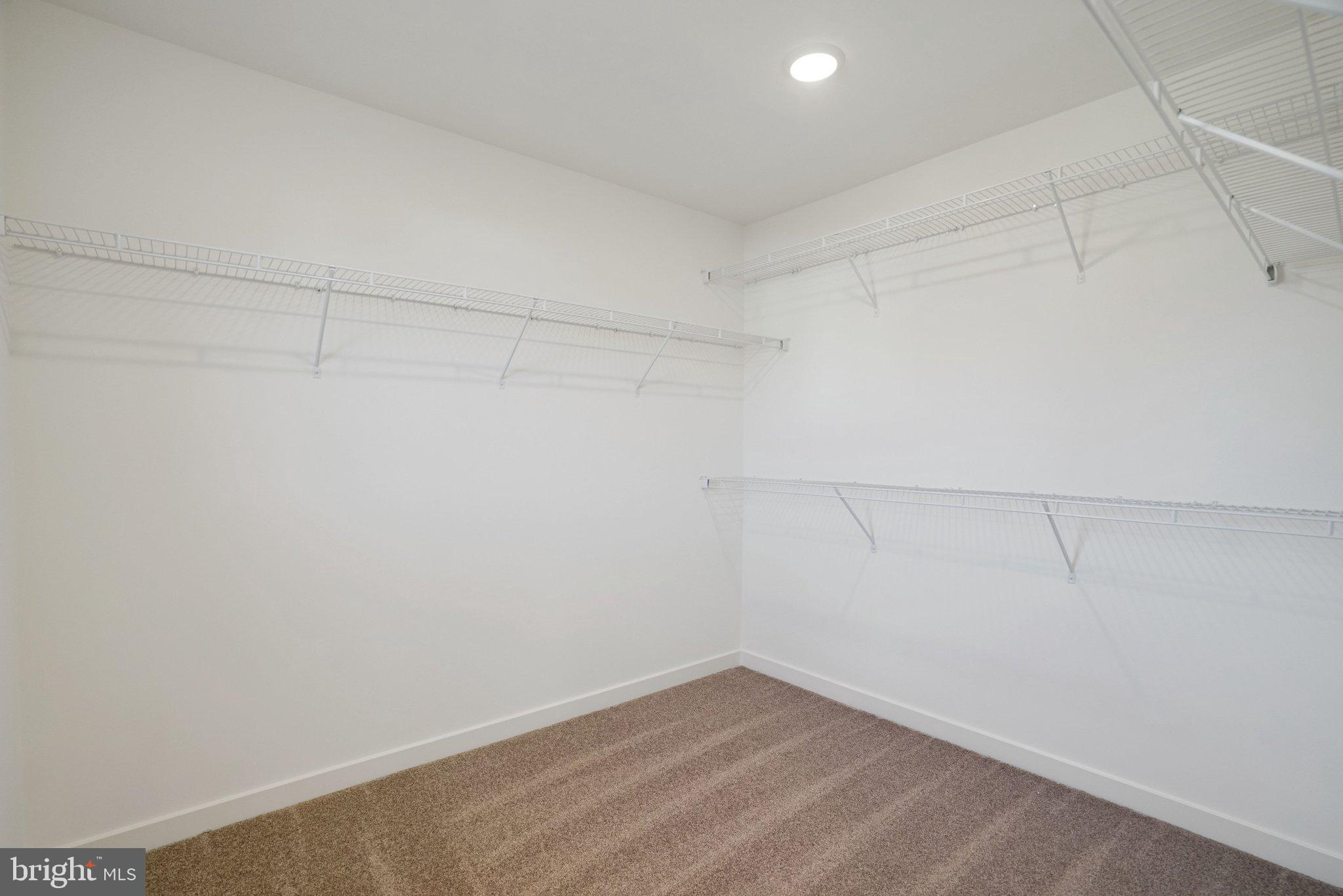 ST JAMES - Residential