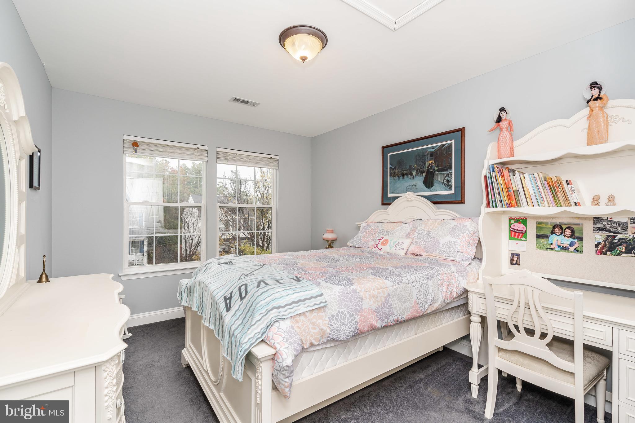 CALVERTON COURT - Residential