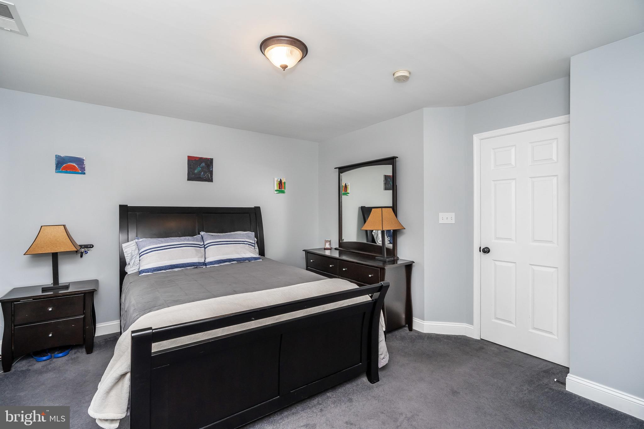 CALVERTON COURT - Residential