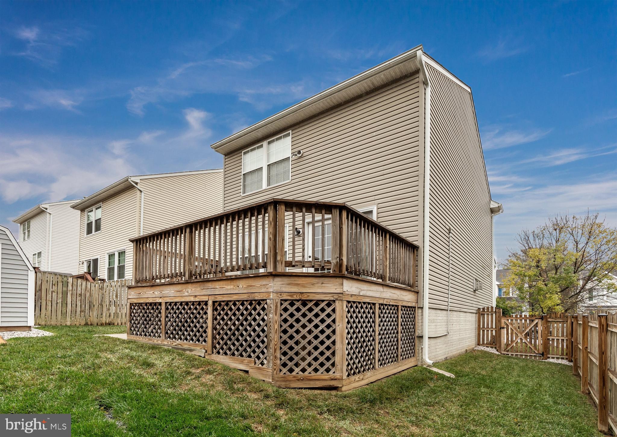 CALVERTON COURT - Residential