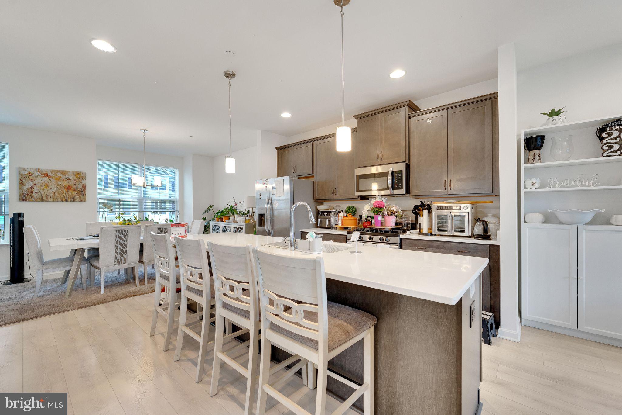 HYDE PARK OVERLOOK - Residential