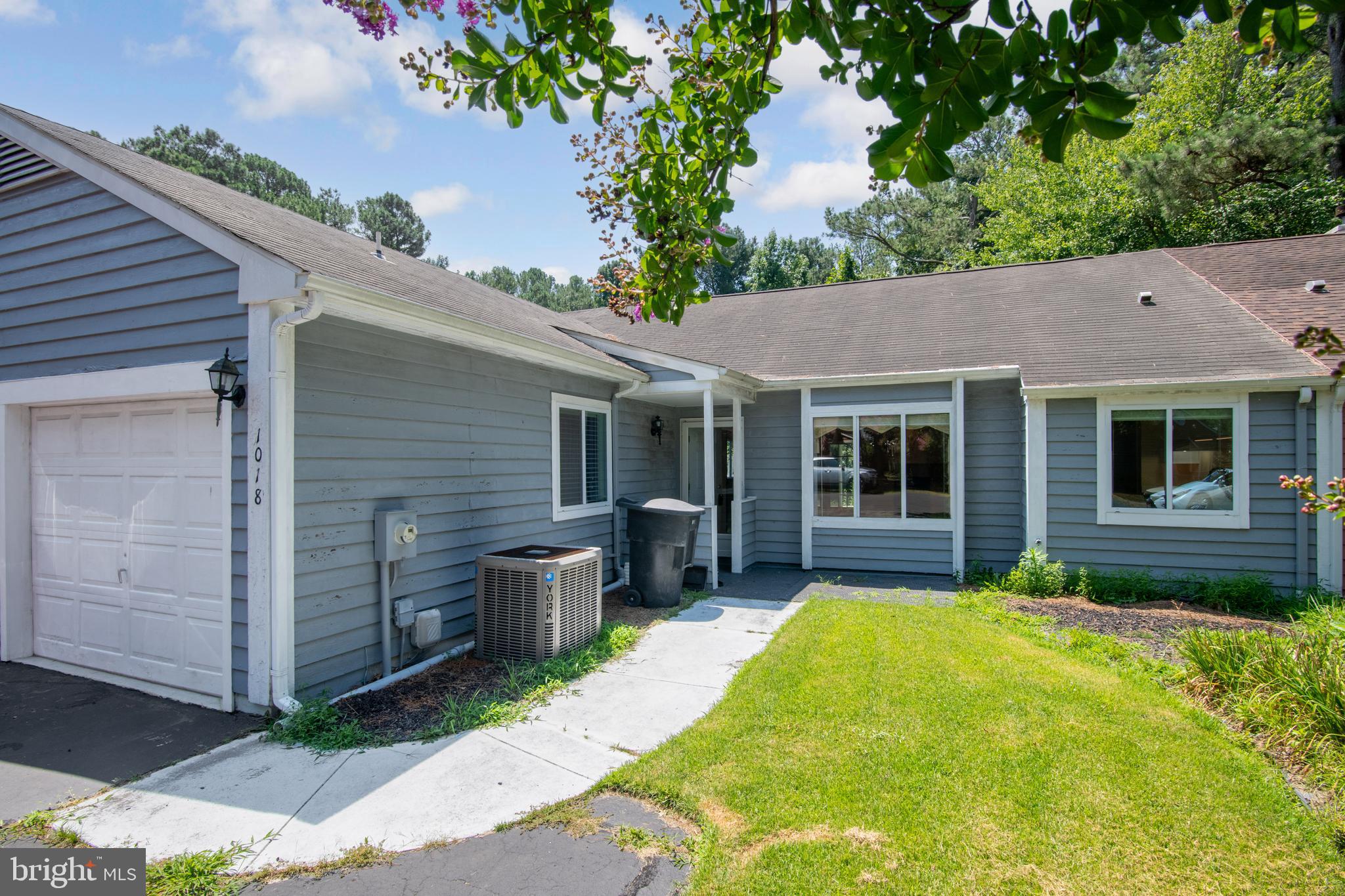 1018 BAYSHORE COURT