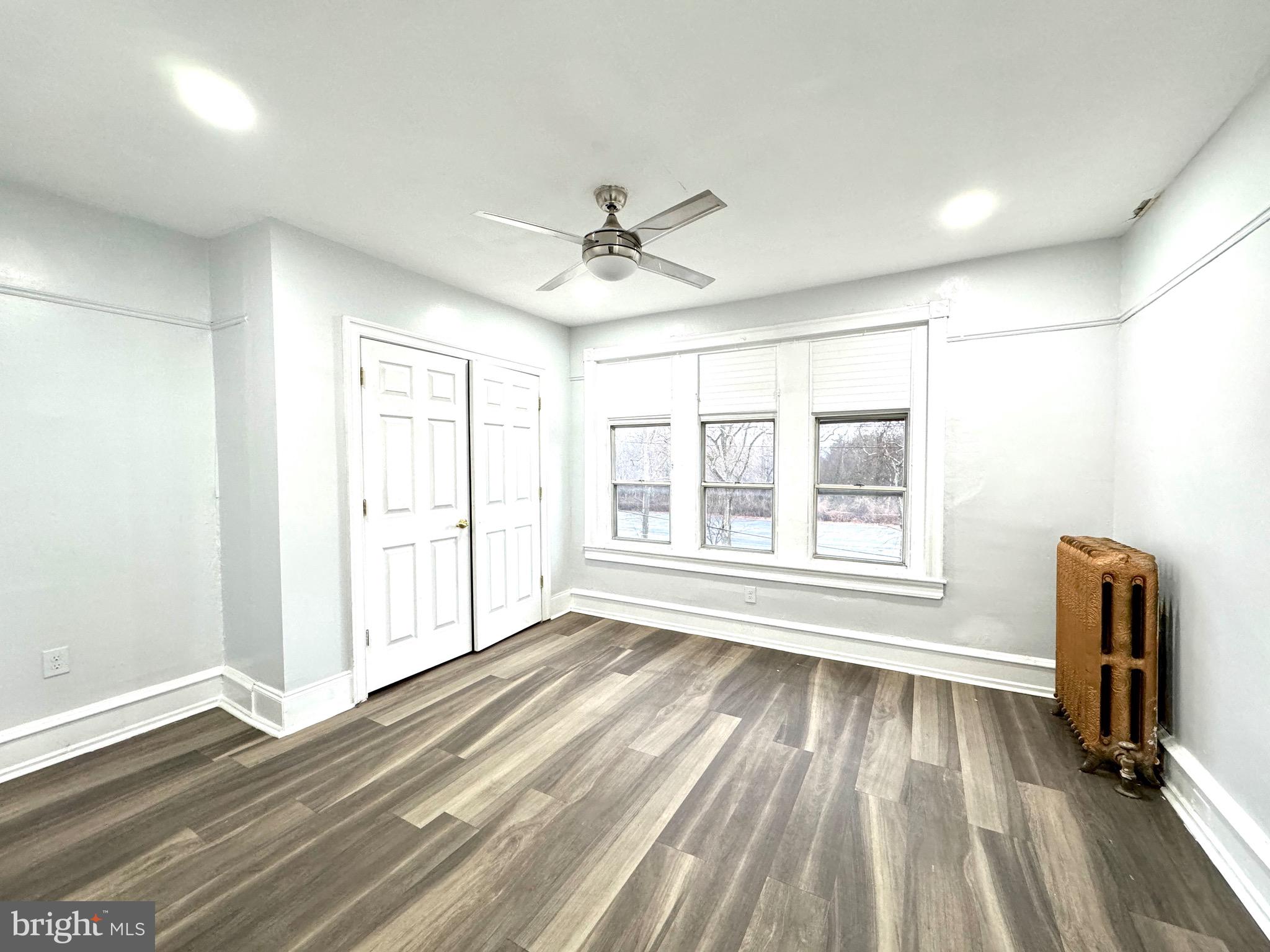 PARKSIDE - Residential