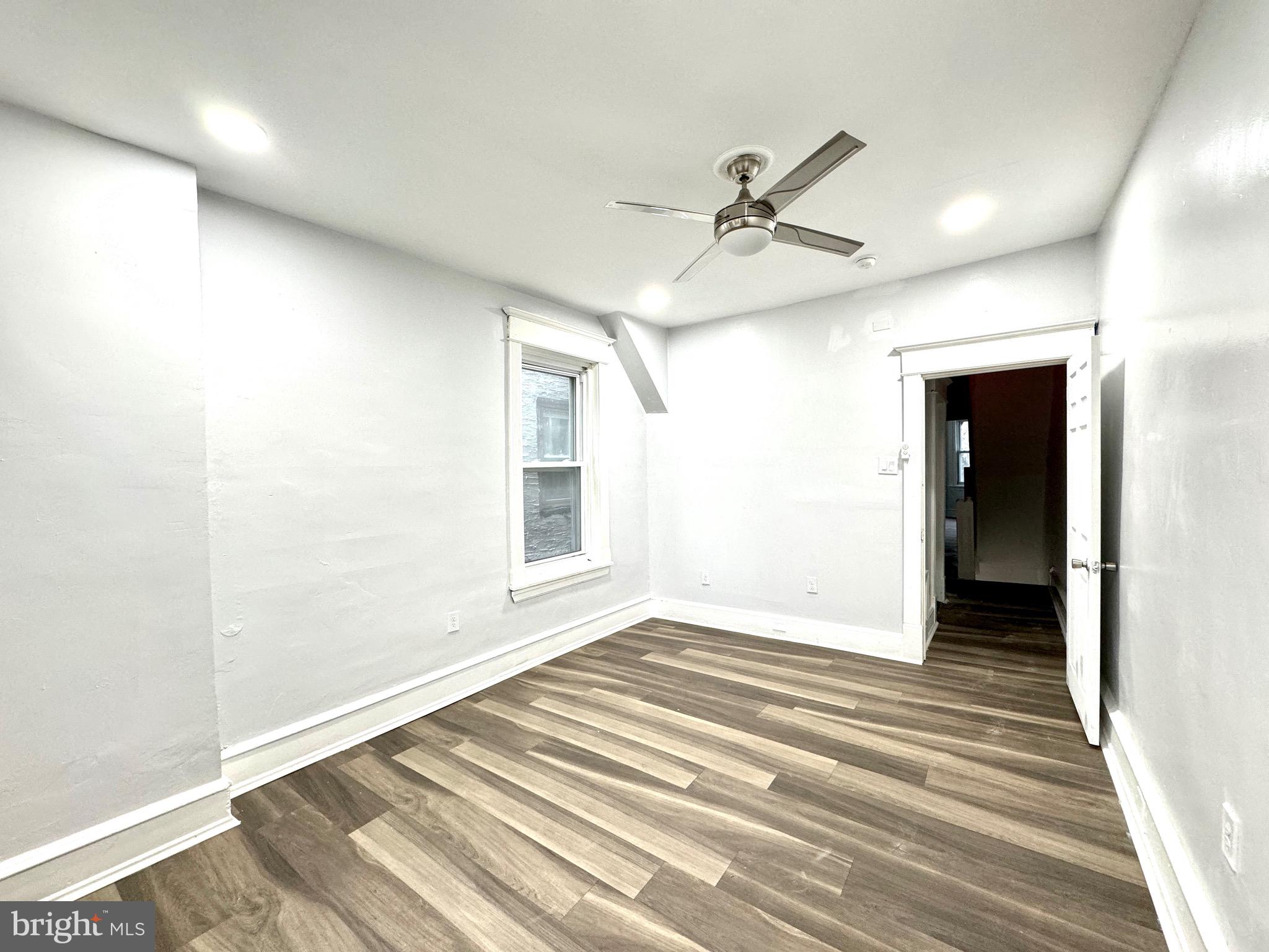PARKSIDE - Residential