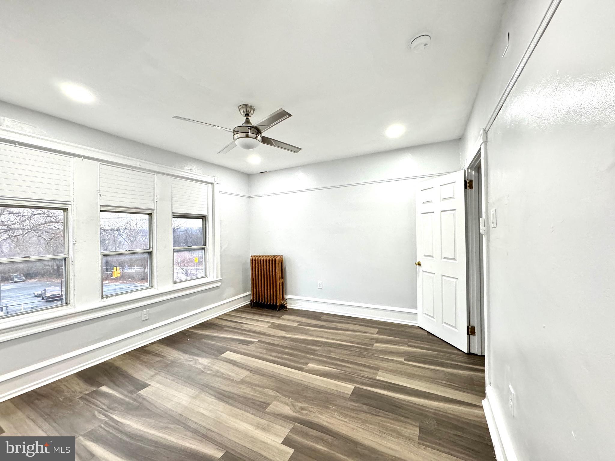 PARKSIDE - Residential