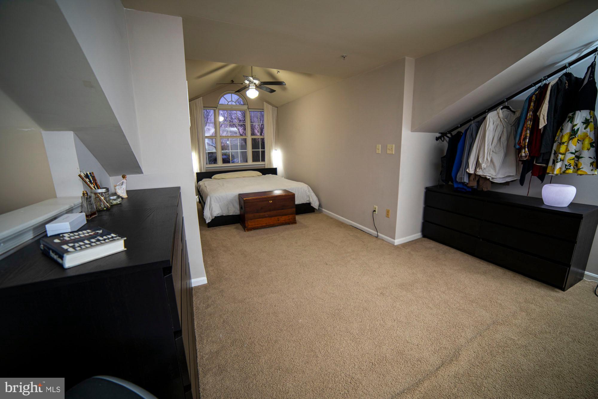 GATEWAY COMMERCE CENTER - Residential