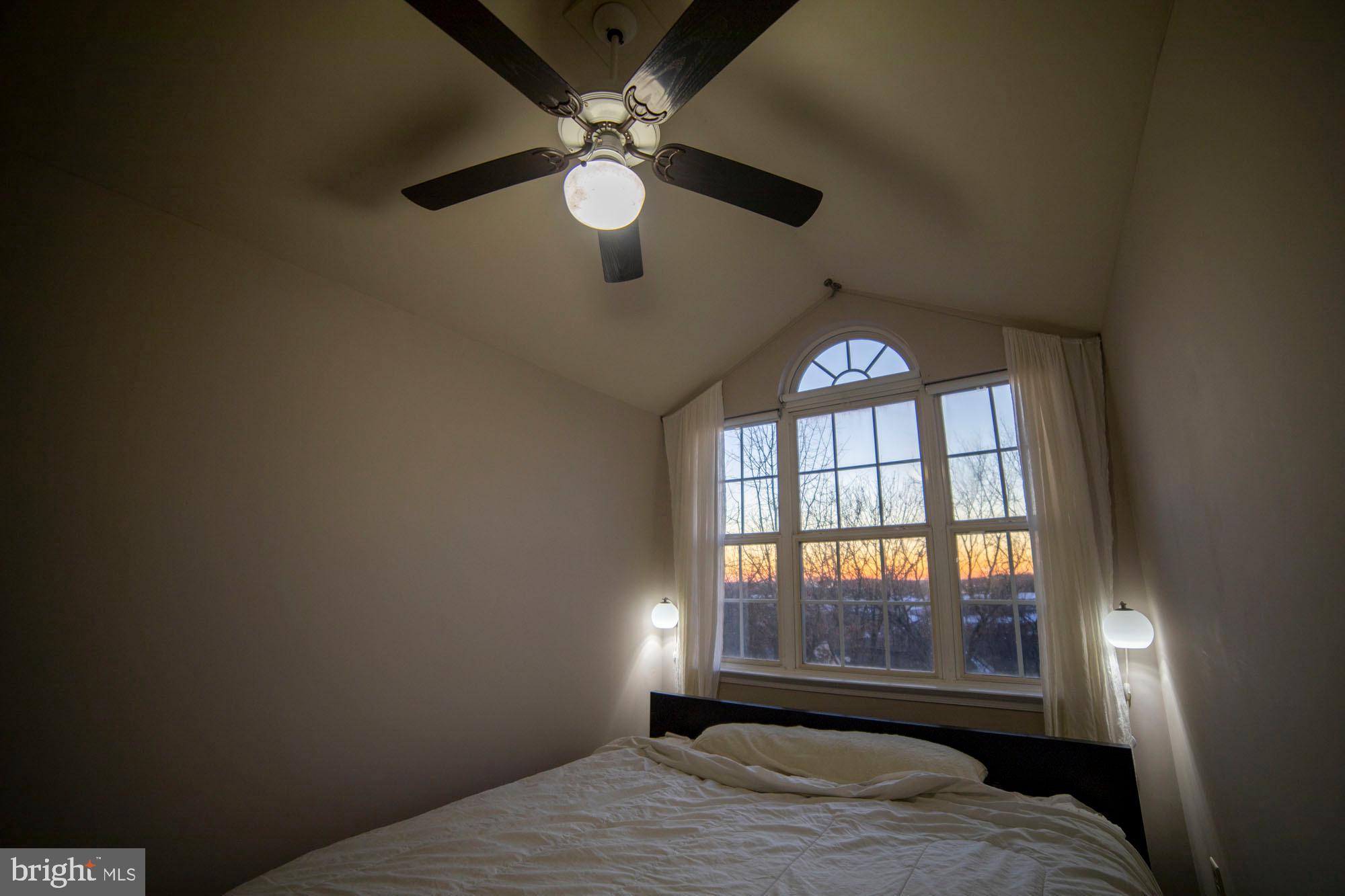 GATEWAY COMMERCE CENTER - Residential