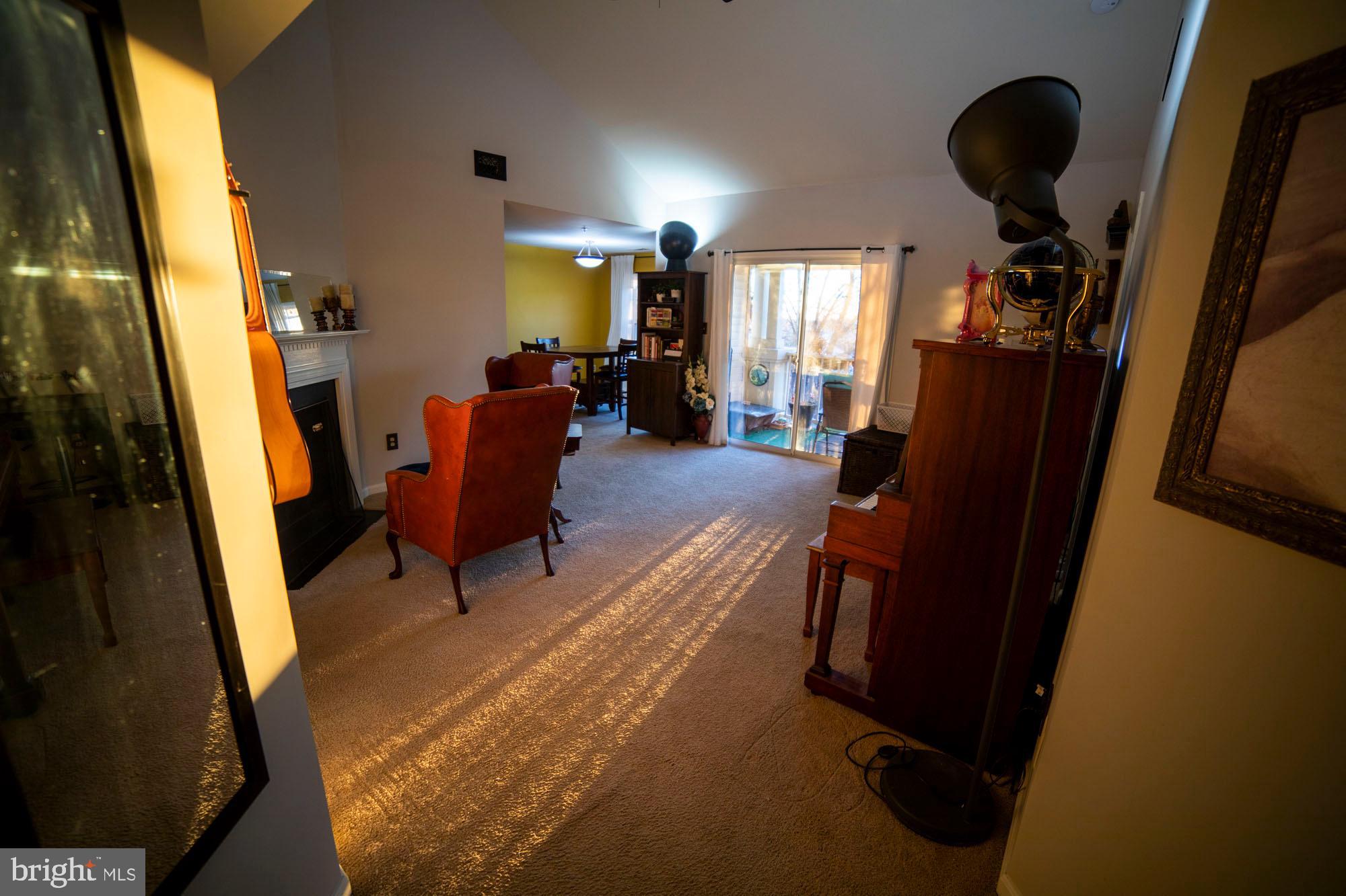 GATEWAY COMMERCE CENTER - Residential